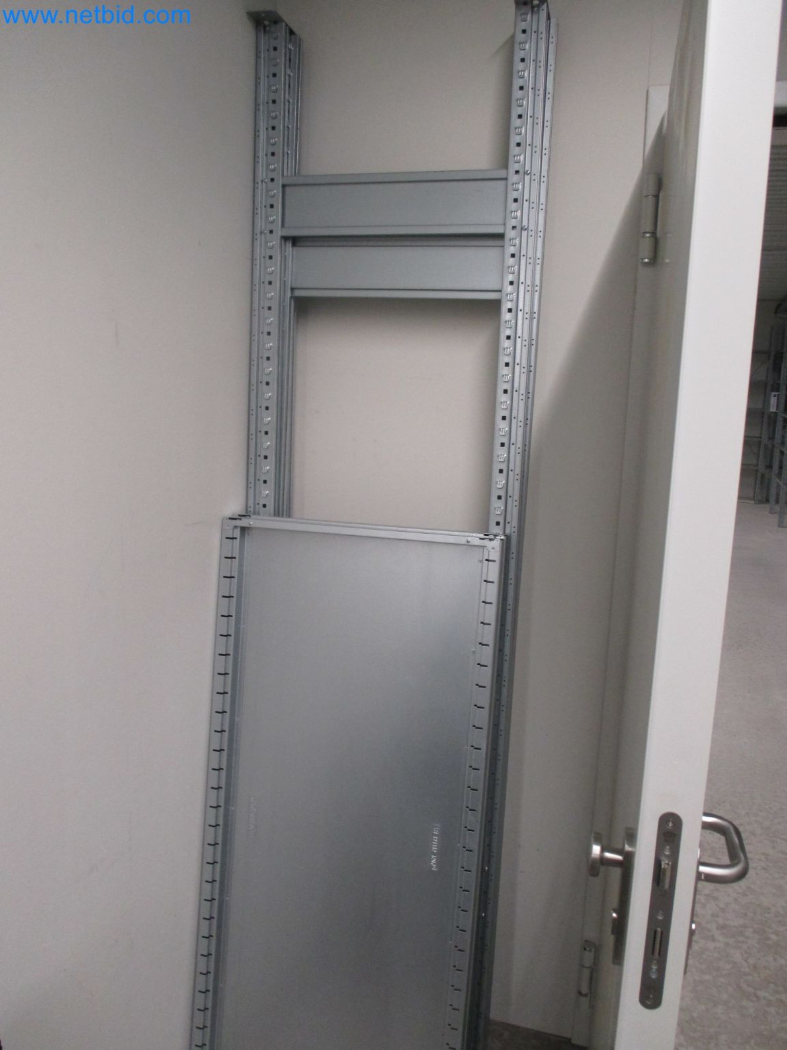 Metallverarbeitende Maschinen- und Anlagen-3