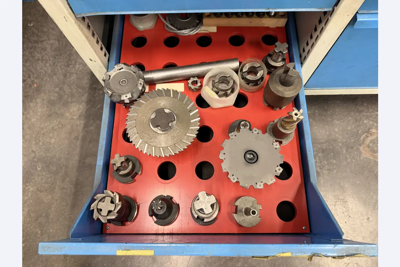 Metallverarbeitende Maschinen- und Anlagen-3