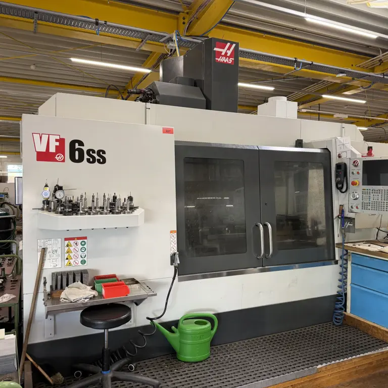 3-Achs-CNC-Vertikal-Fräsbearbeitungszentrum Haas VF-6SS