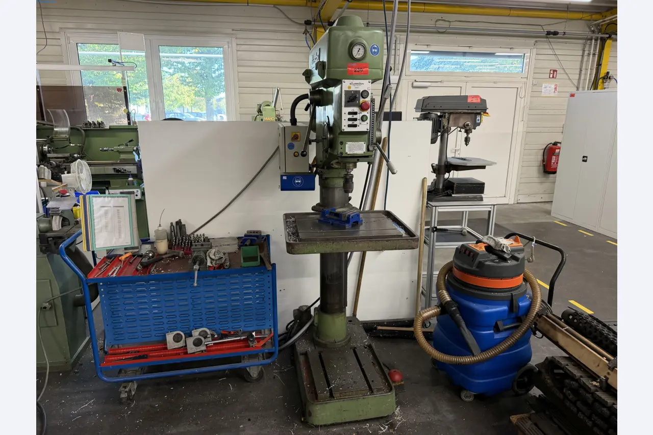 Metallverarbeitende Maschinen- und Anlagen-1