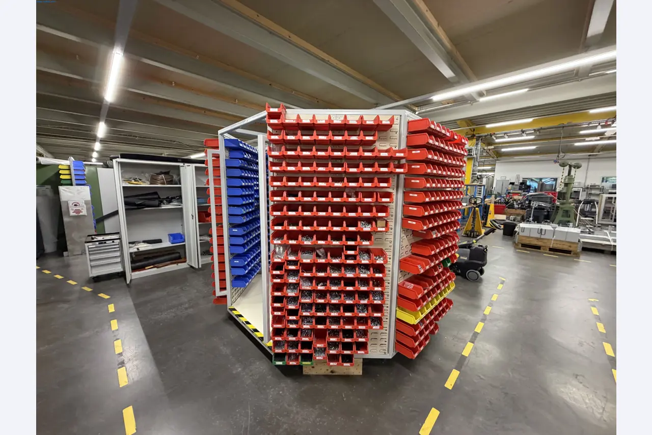 Metallverarbeitende Maschinen- und Anlagen-4