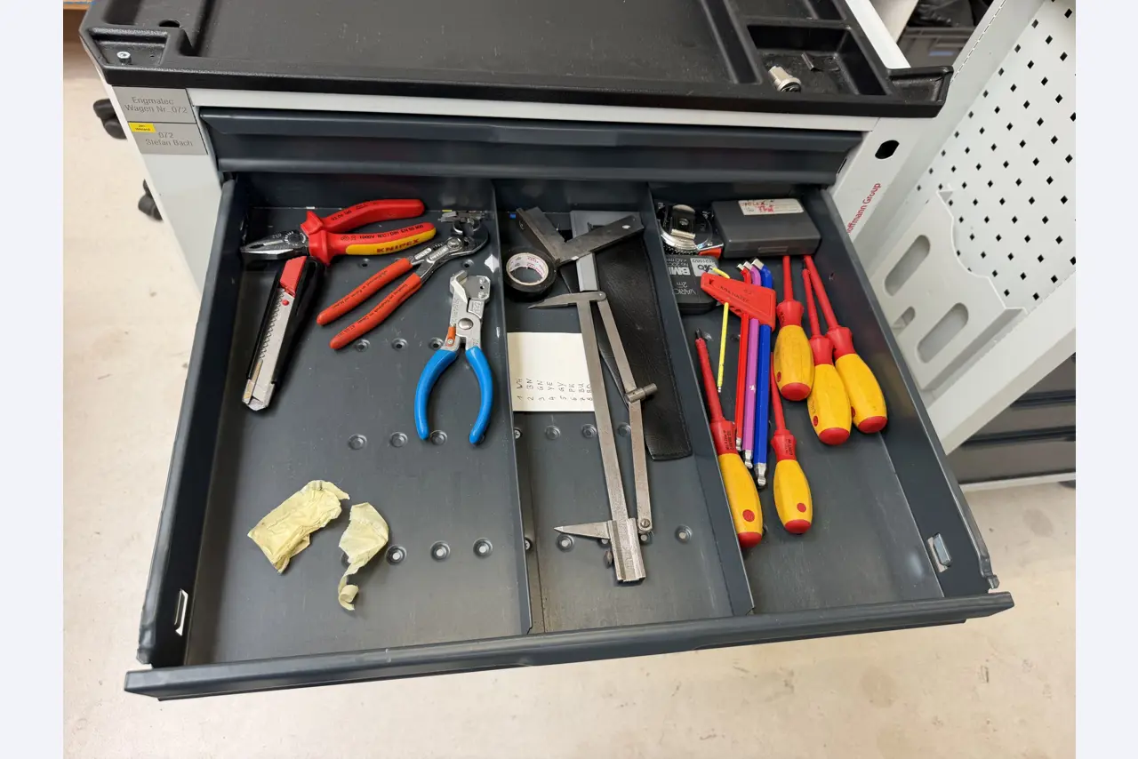 Metallverarbeitende Maschinen- und Anlagen-22
