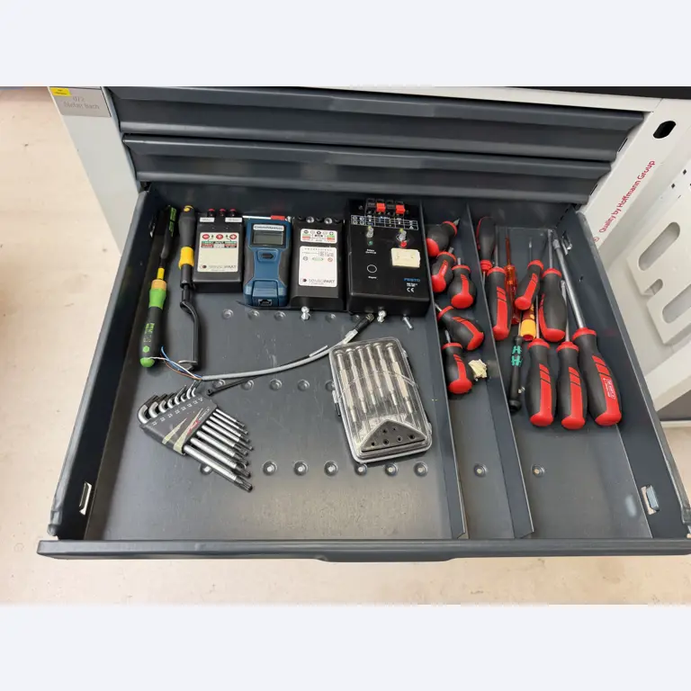 Metallverarbeitende Maschinen- und Anlagen-23