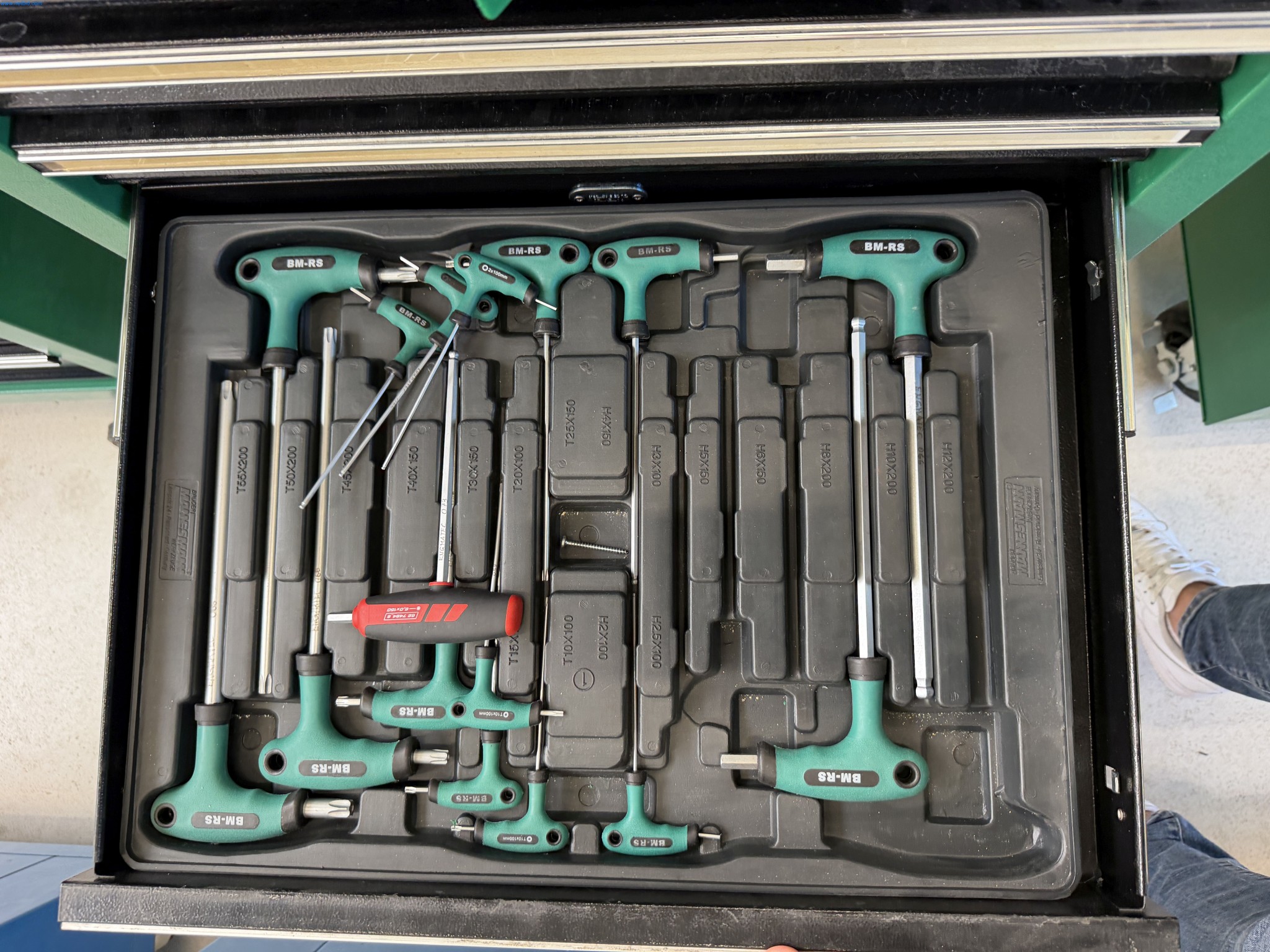 Metalworking machinery and equipment-11