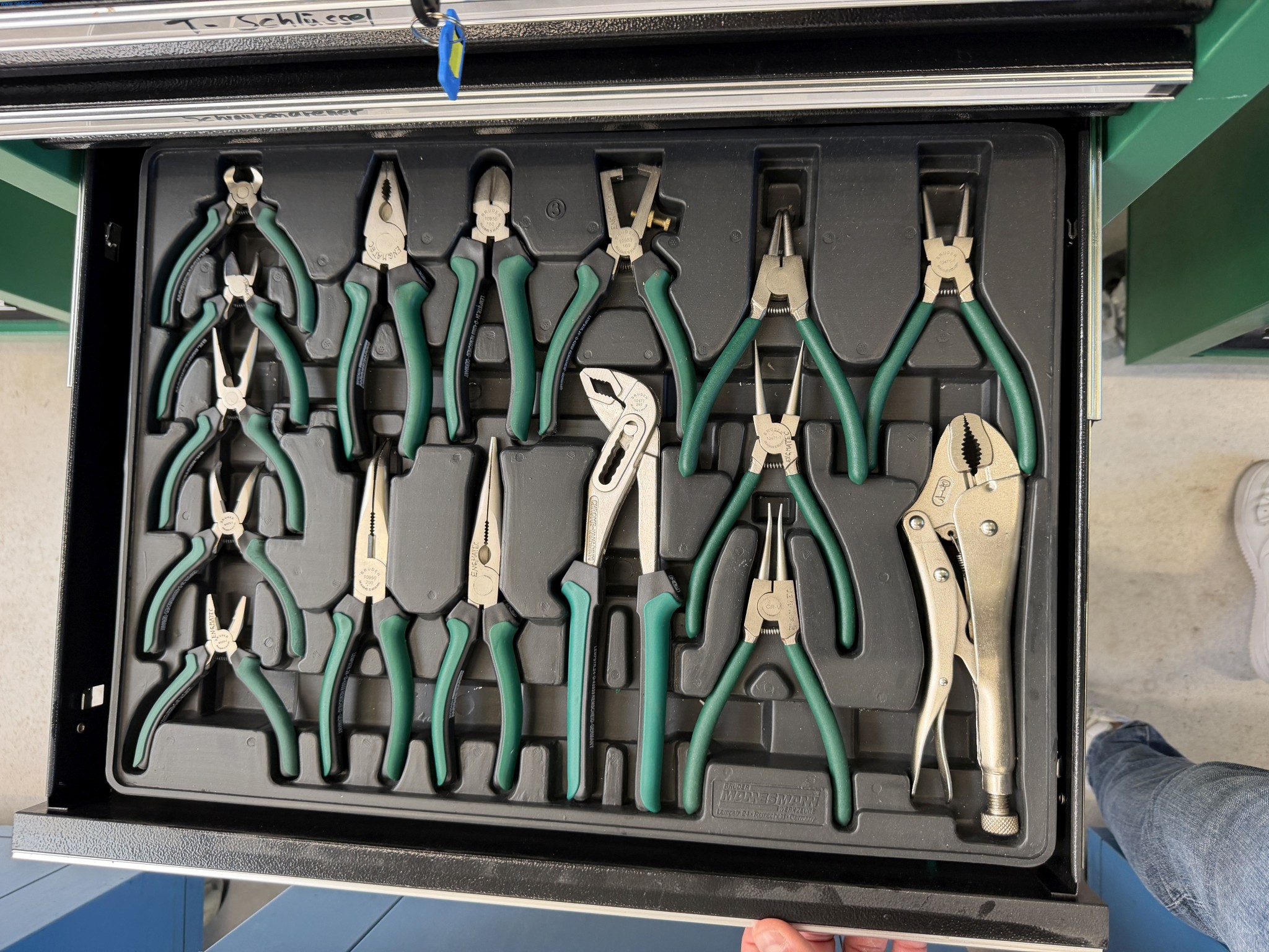 Metalworking machinery and equipment-14