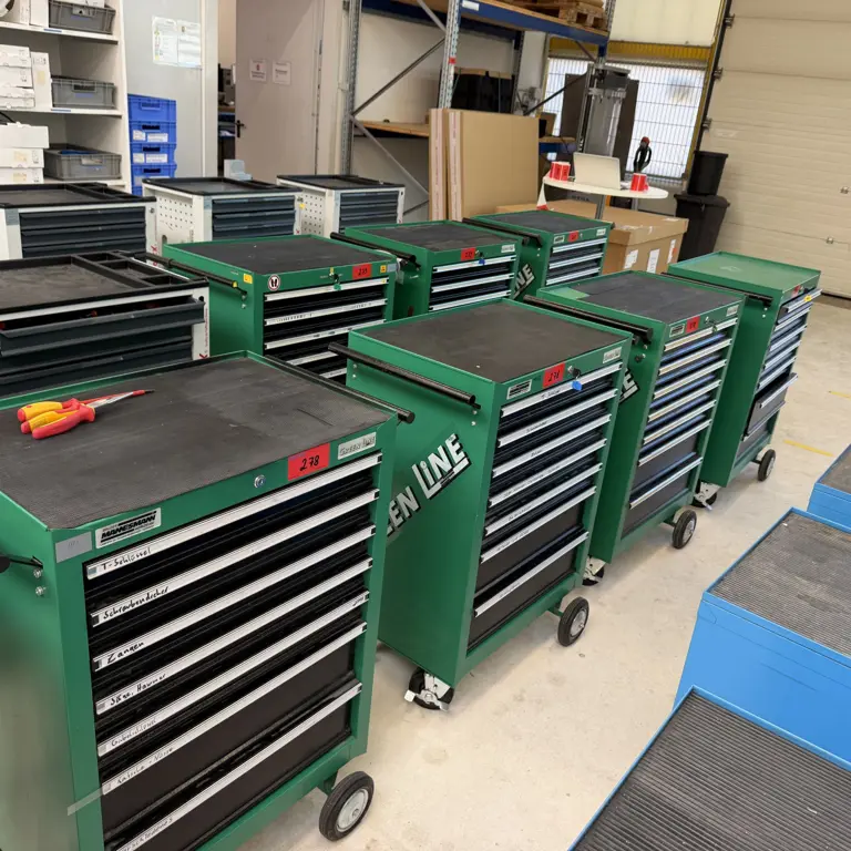 4 Werkzeugwagen MANNESMAN Greenline