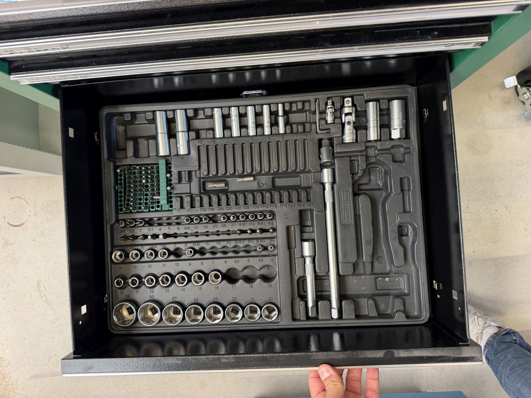 Metalworking machinery and equipment-23