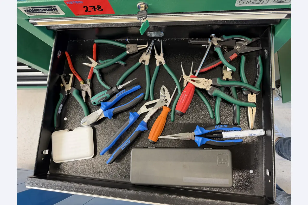 Metallverarbeitende Maschinen- und Anlagen-9