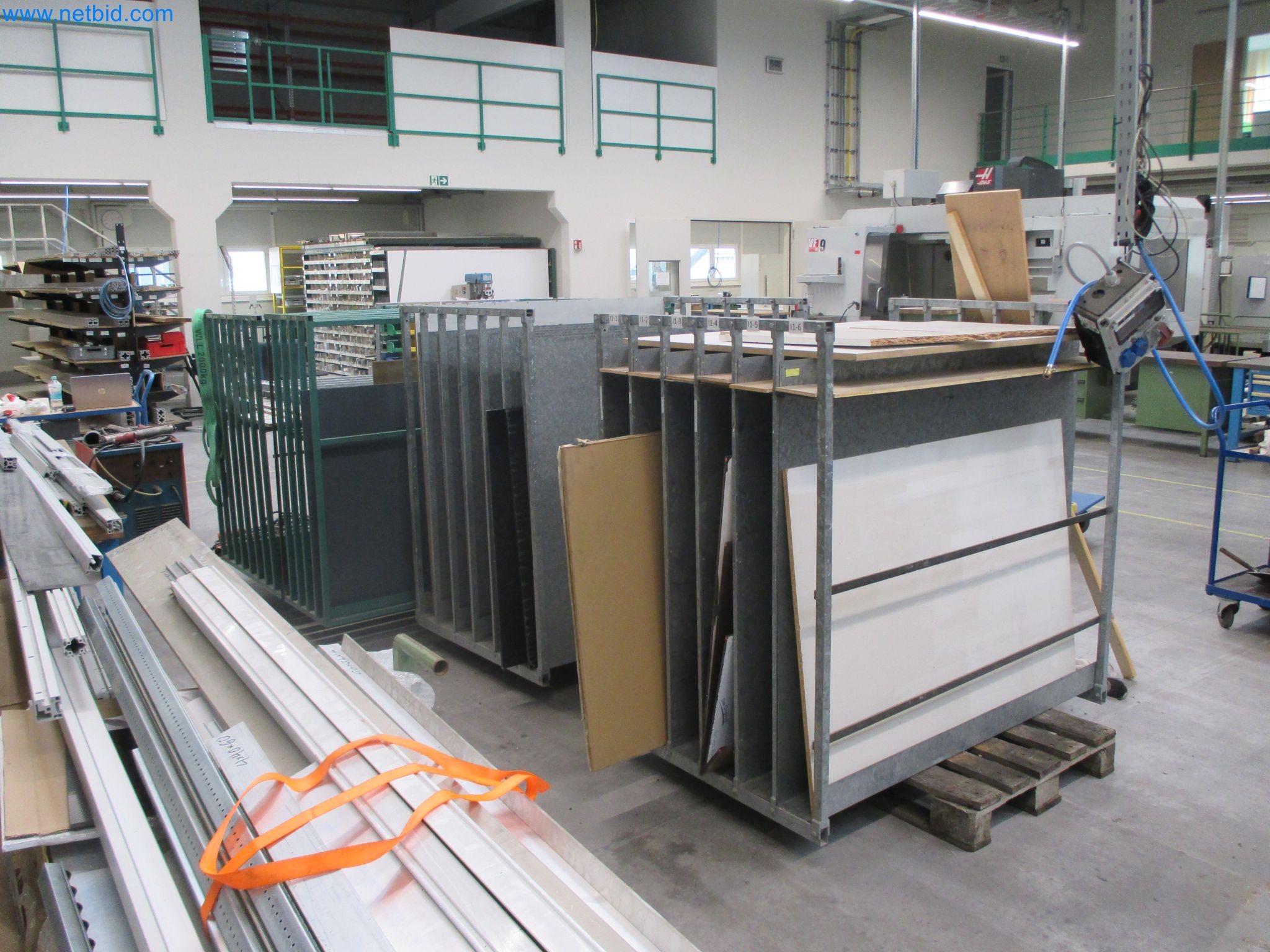 Metallverarbeitende Maschinen- und Anlagen-3