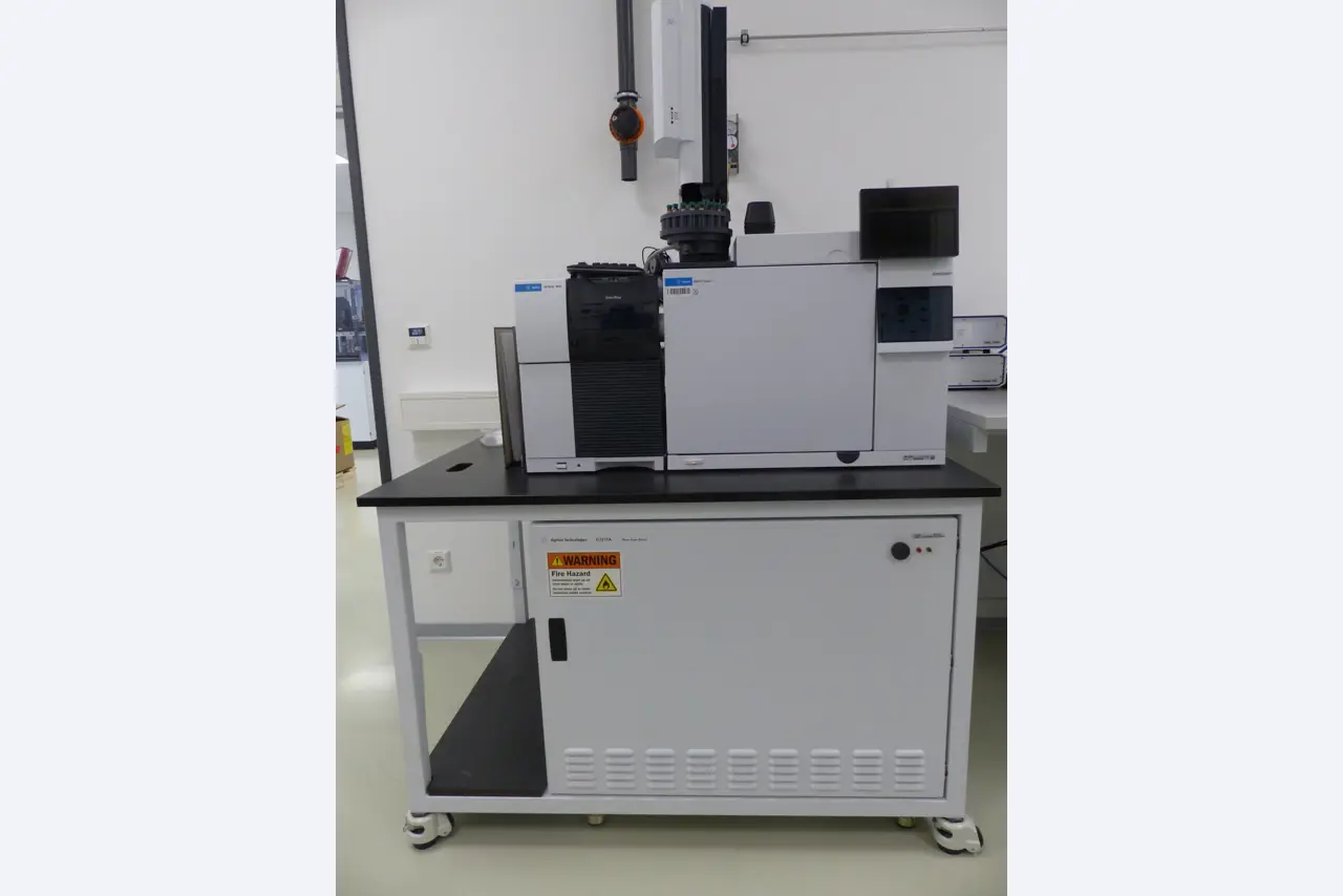 Dispositivos de visualização e análise de superfícies e de separação de substâncias-1
