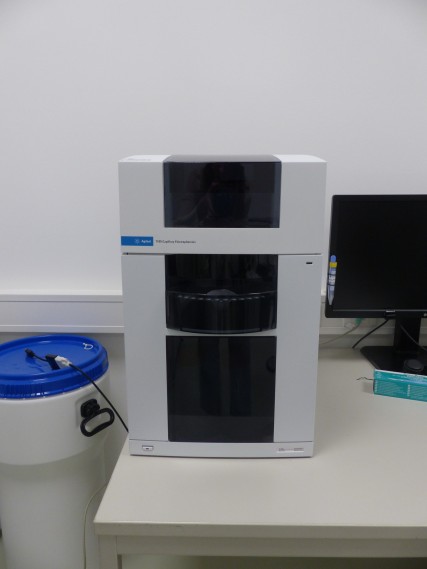 Dispositivos de visualización y análisis de superficies y de separación de sustancias-3