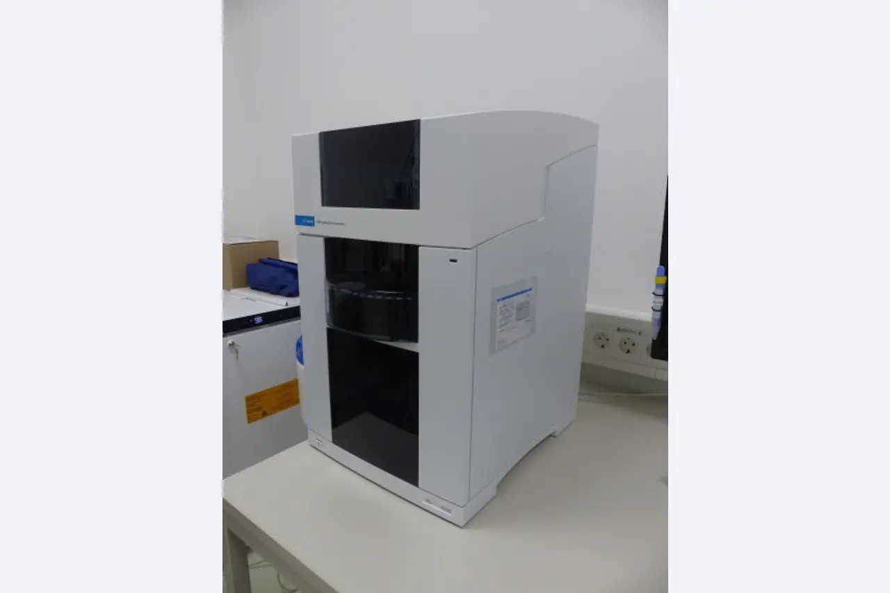 Dispositivos de visualização e análise de superfícies e de separação de substâncias-4