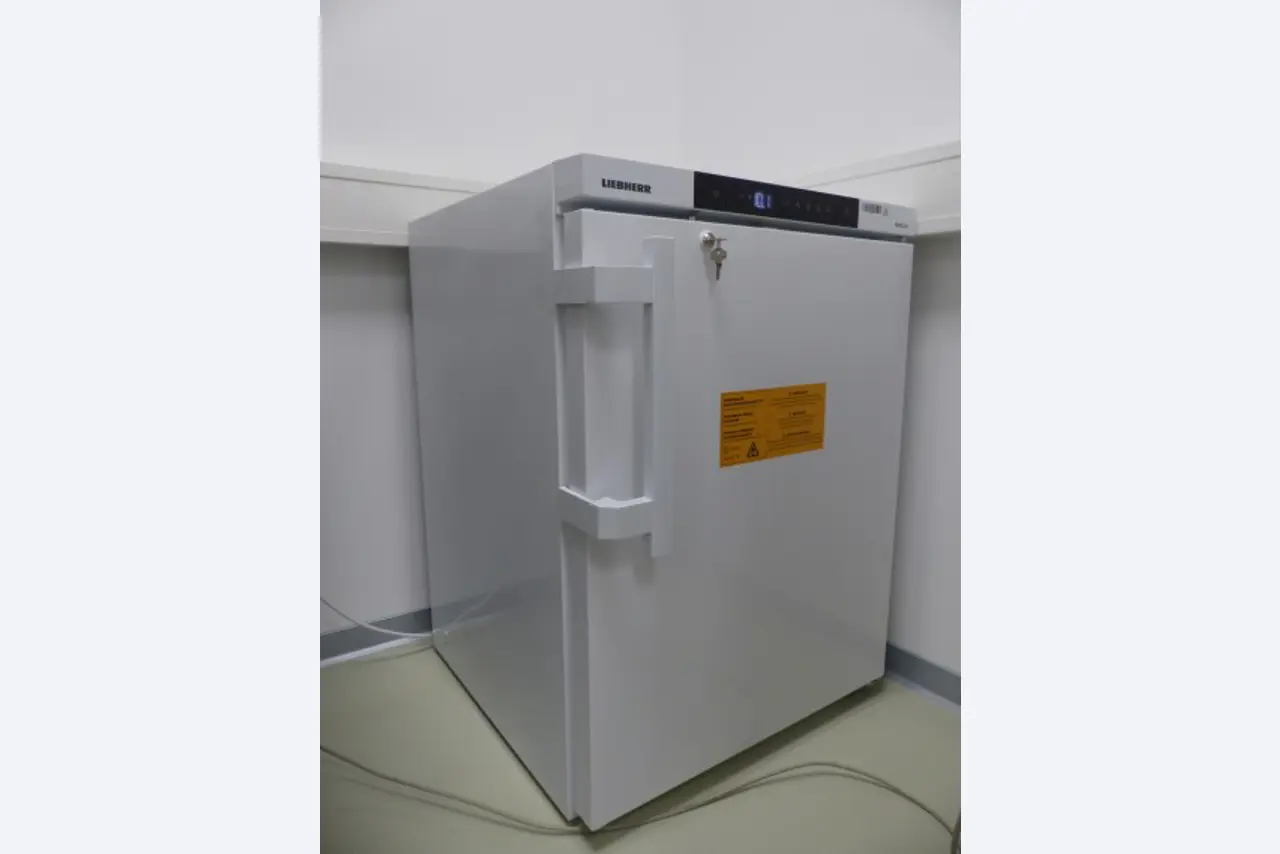 Dispositivos de visualização e análise de superfícies e de separação de substâncias-5