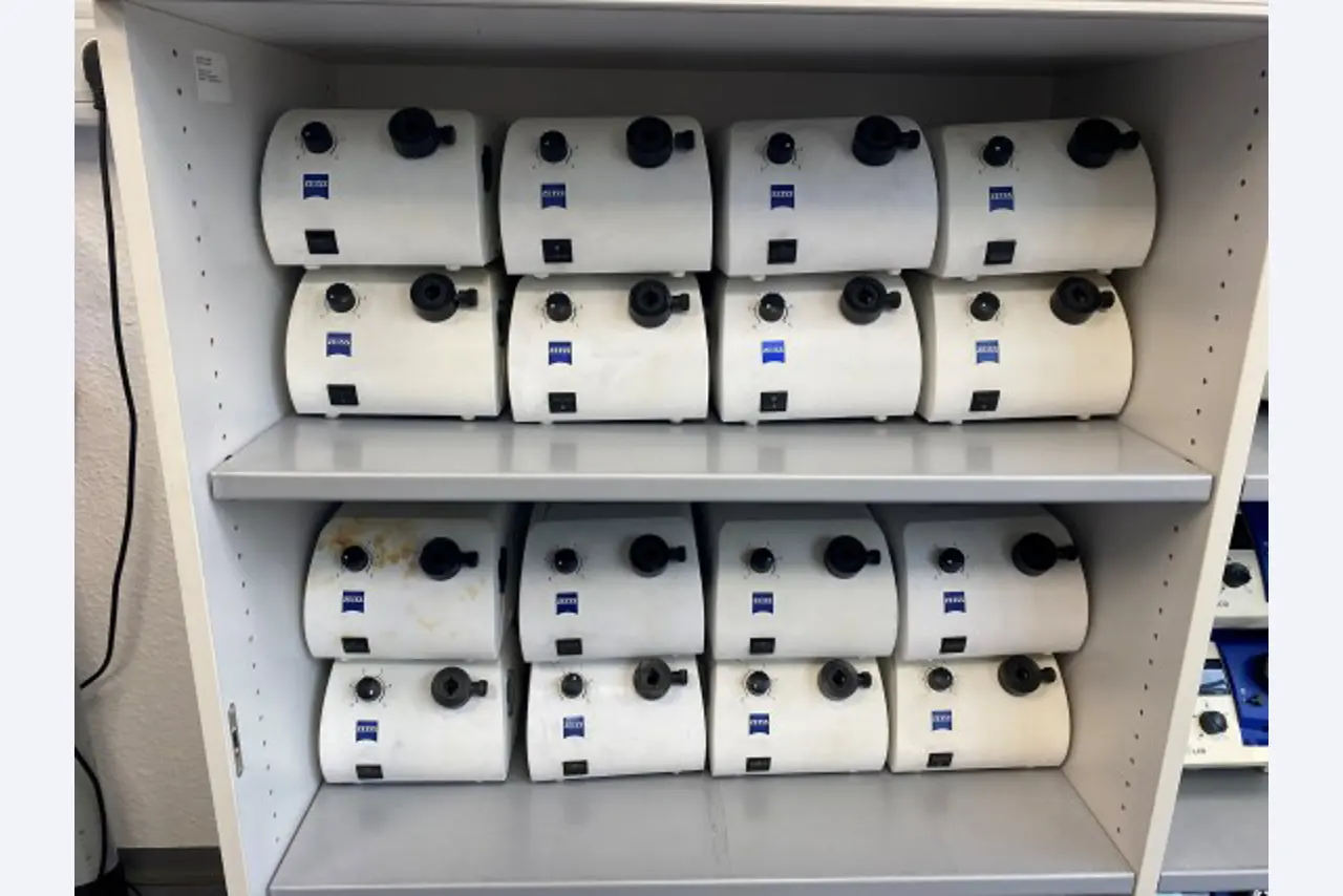 Dispositivos de visualização e análise de superfícies e de separação de substâncias-7