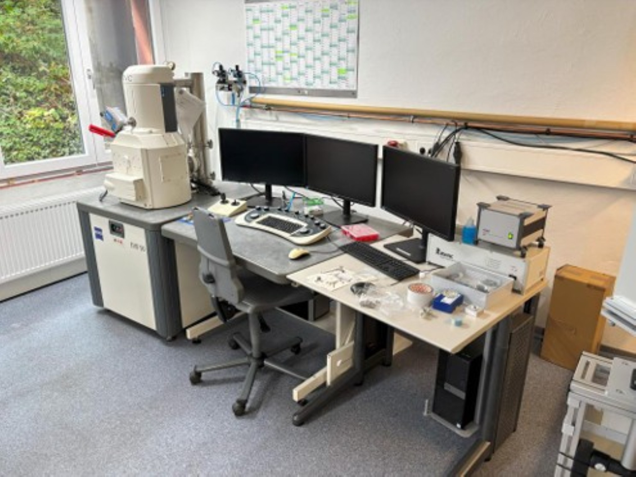 Urządzenia do wizualizacji i analizy powierzchni oraz oddzielania substancji-4