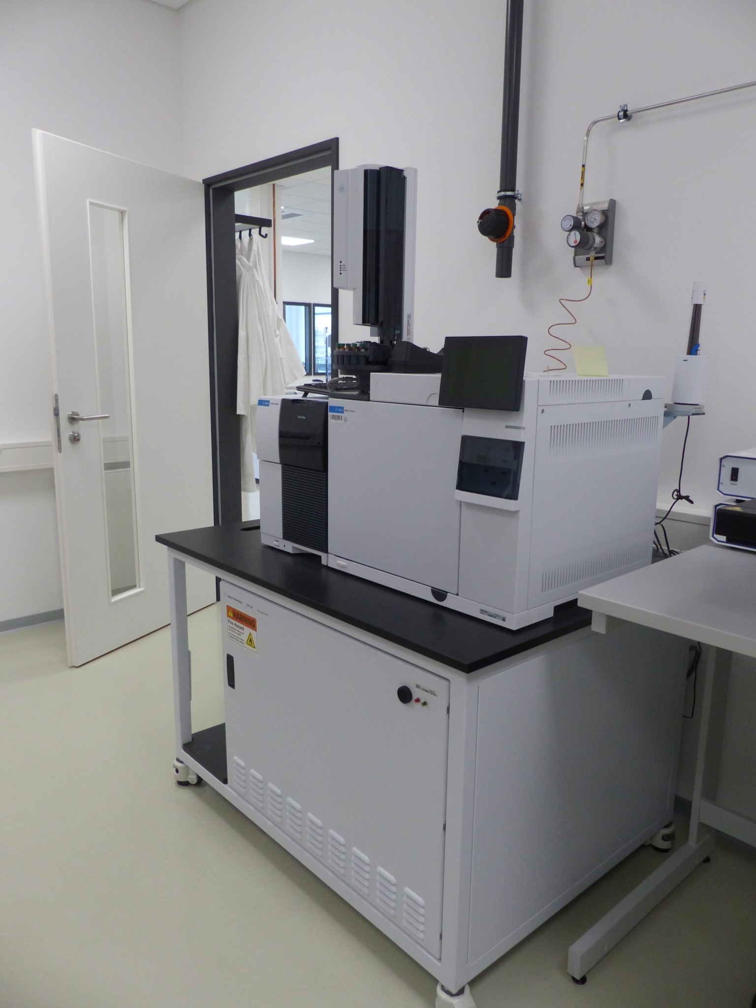 Urządzenia do wizualizacji i analizy powierzchni oraz oddzielania substancji-2