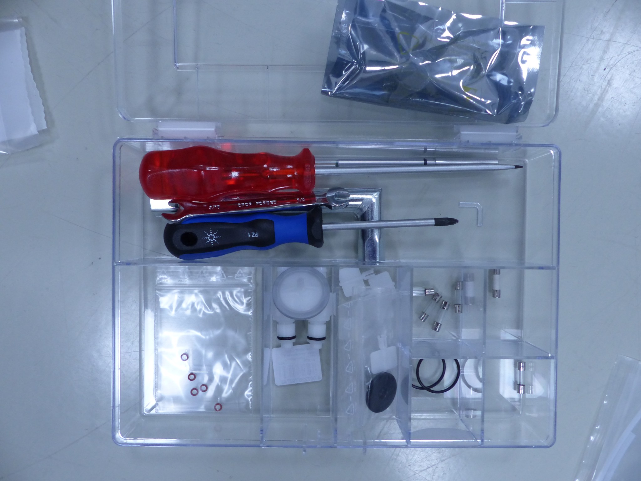 Urządzenia do wizualizacji i analizy powierzchni oraz oddzielania substancji-13