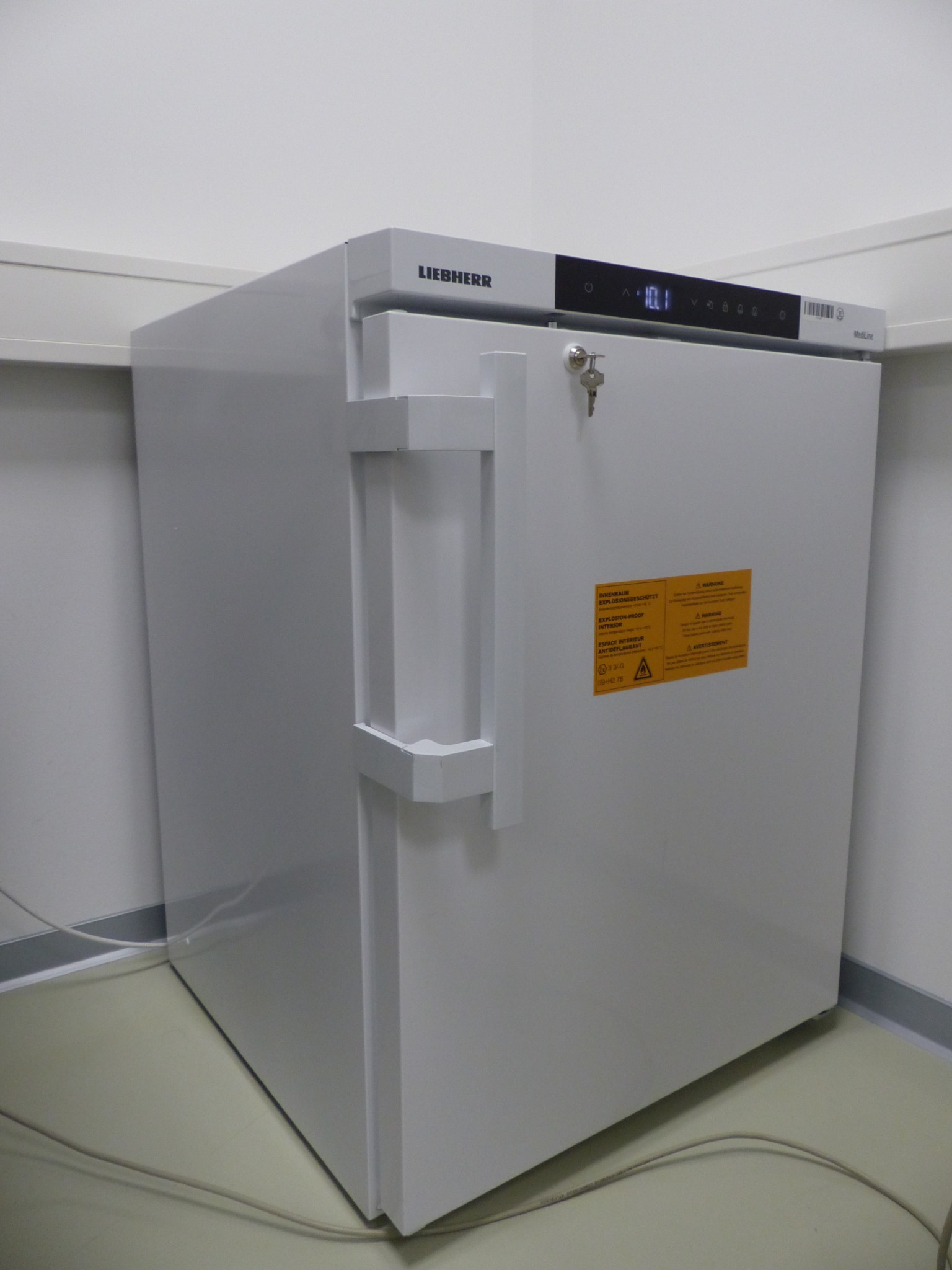 Urządzenia do wizualizacji i analizy powierzchni oraz oddzielania substancji-1