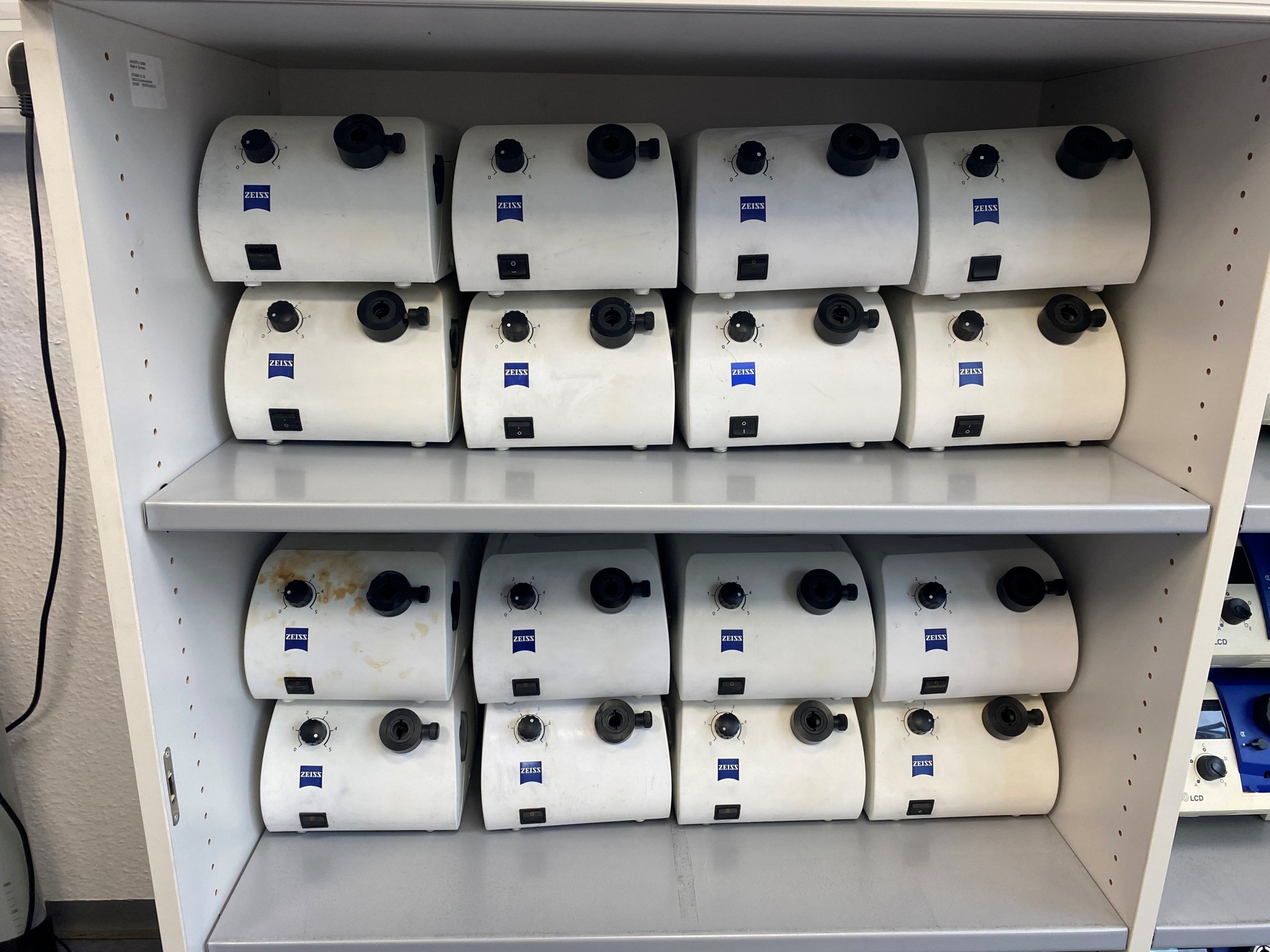 Urządzenia do wizualizacji i analizy powierzchni oraz oddzielania substancji-1