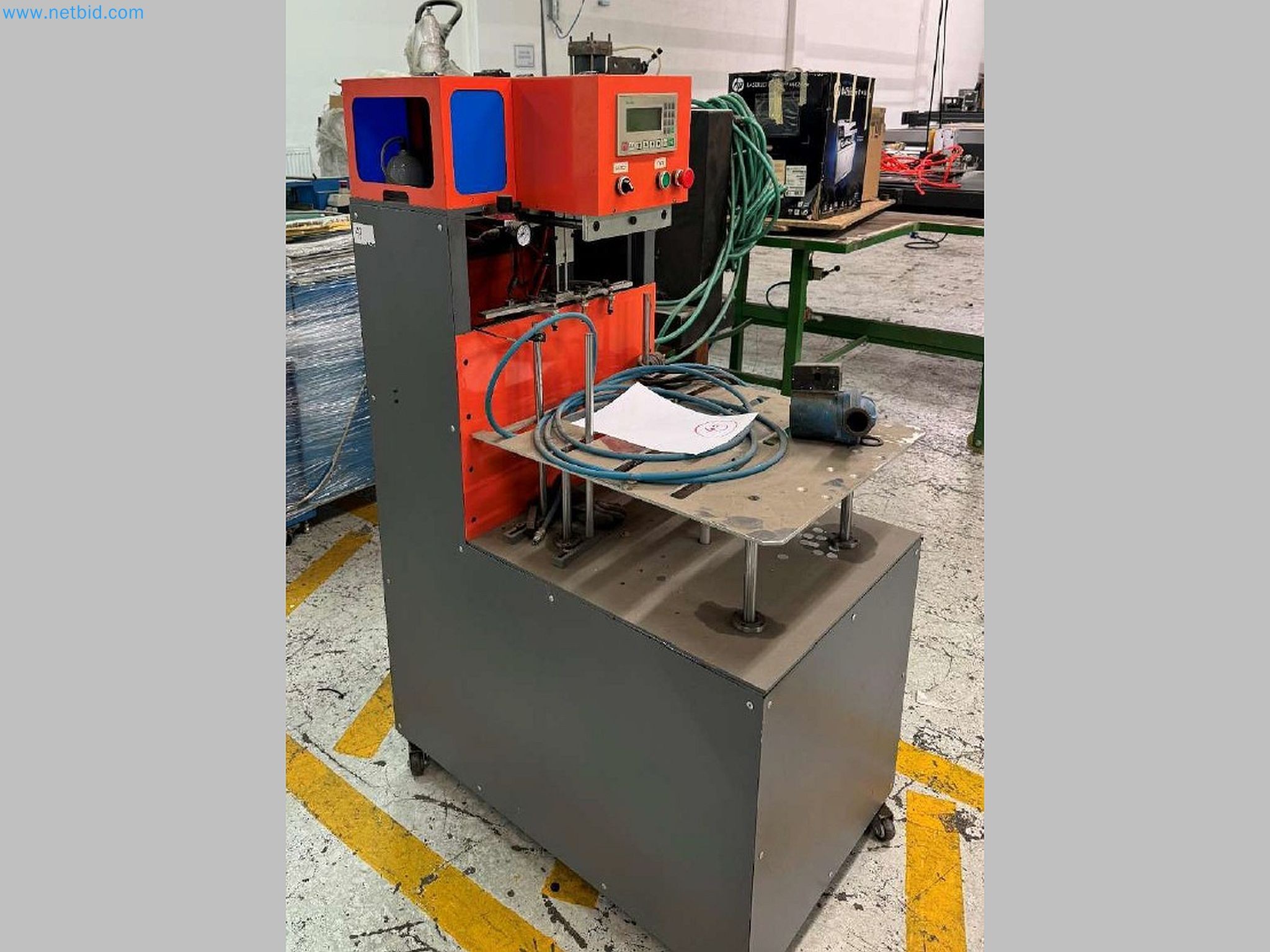 Subasta de insolvencia VALKARTON EMBALAŽNI SERVIS d.o.O - Máquinas, equipos y existencias para la producción de embalajes de cartón de lujo-9