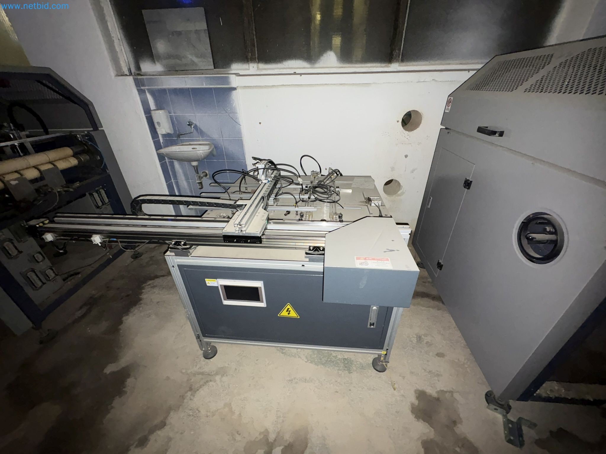 Subasta de insolvencia VALKARTON EMBALAŽNI SERVIS d.o.O - Máquinas, equipos y existencias para la producción de embalajes de cartón de lujo-126