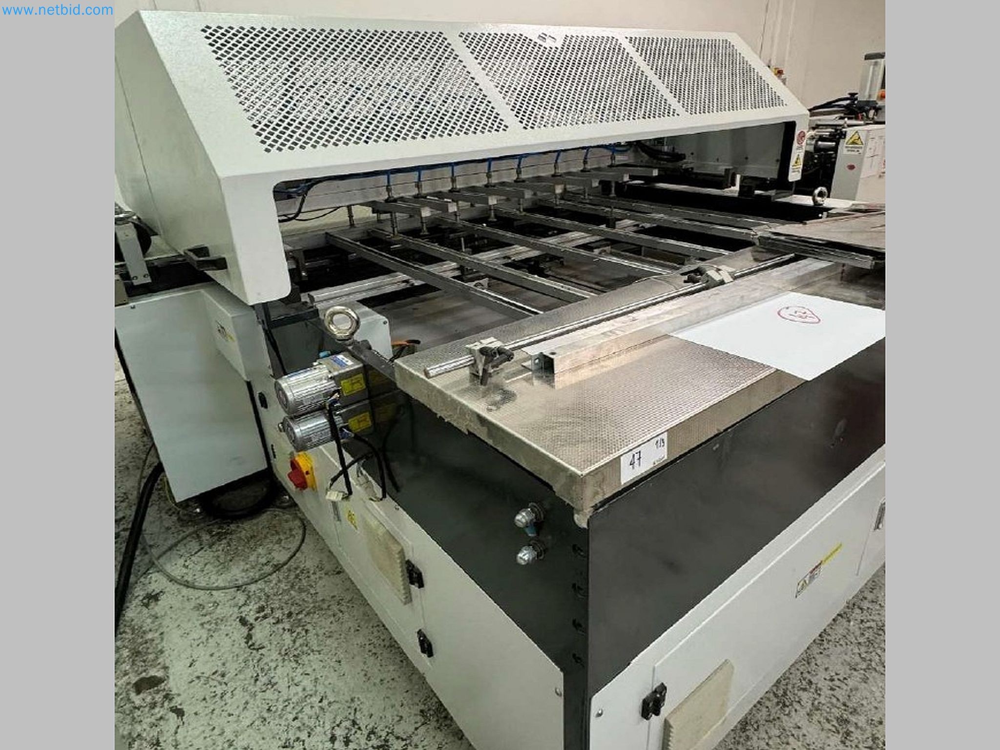 Subasta de insolvencia VALKARTON EMBALAŽNI SERVIS d.o.O - Máquinas, equipos y existencias para la producción de embalajes de cartón de lujo-11