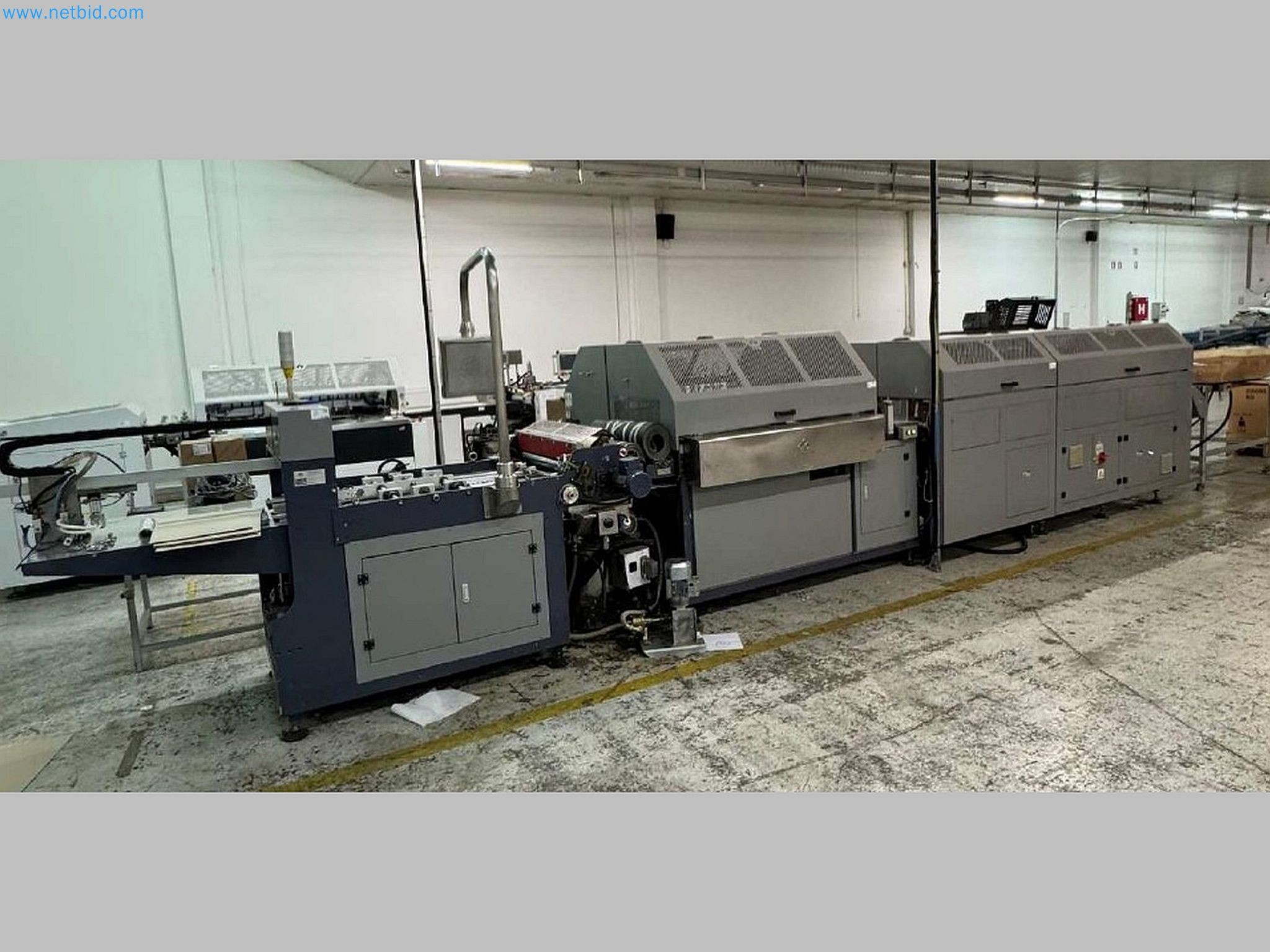 Subasta de insolvencia VALKARTON EMBALAŽNI SERVIS d.o.O - Máquinas, equipos y existencias para la producción de embalajes de cartón de lujo-1