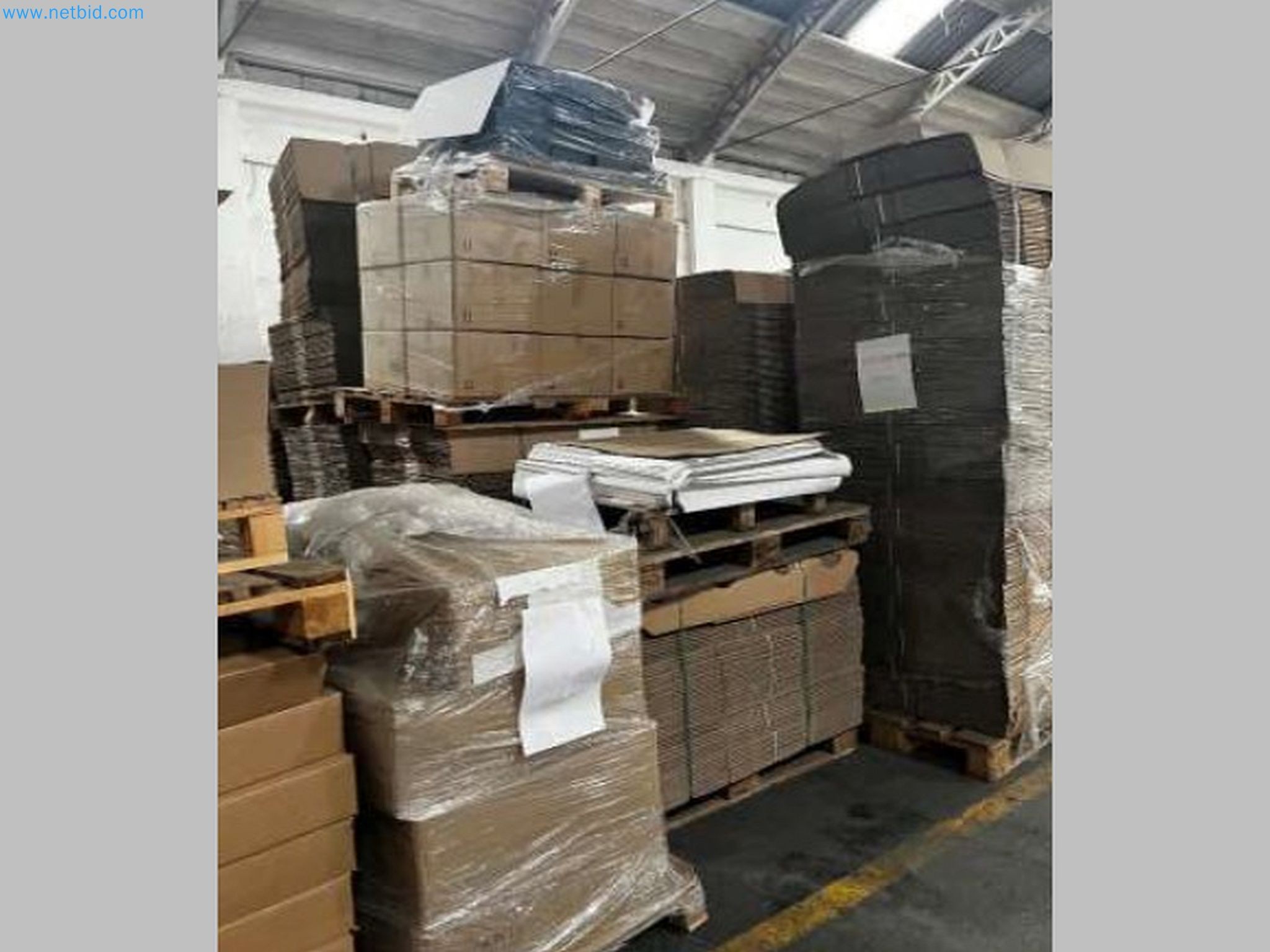 Subasta de insolvencia VALKARTON EMBALAŽNI SERVIS d.o.O - Máquinas, equipos y existencias para la producción de embalajes de cartón de lujo-23