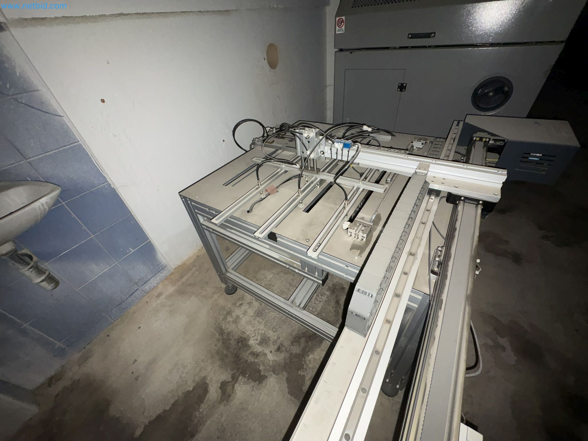 Subasta de insolvencia VALKARTON EMBALAŽNI SERVIS d.o.O - Máquinas, equipos y existencias para la producción de embalajes de cartón de lujo-28