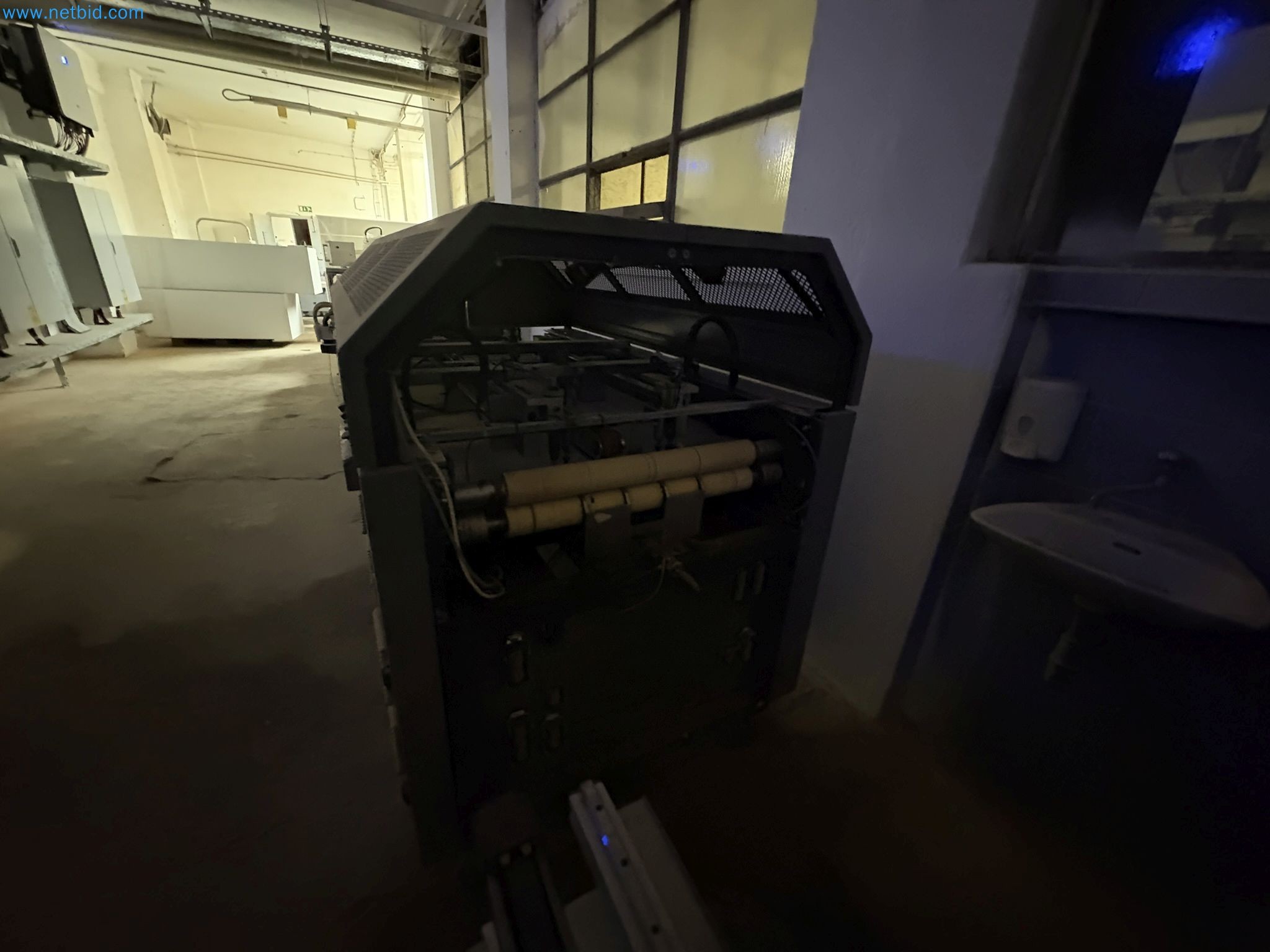 Subasta de insolvencia VALKARTON EMBALAŽNI SERVIS d.o.O - Máquinas, equipos y existencias para la producción de embalajes de cartón de lujo-30