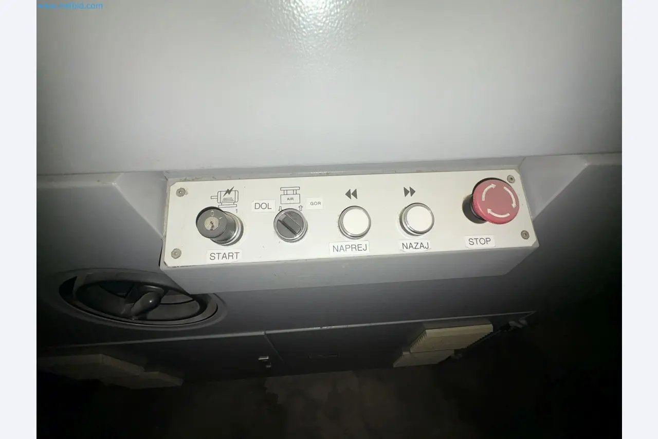 Subasta de insolvencia VALKARTON EMBALAŽNI SERVIS d.o.O - Máquinas, equipos y existencias para la producción de embalajes de cartón de lujo-34