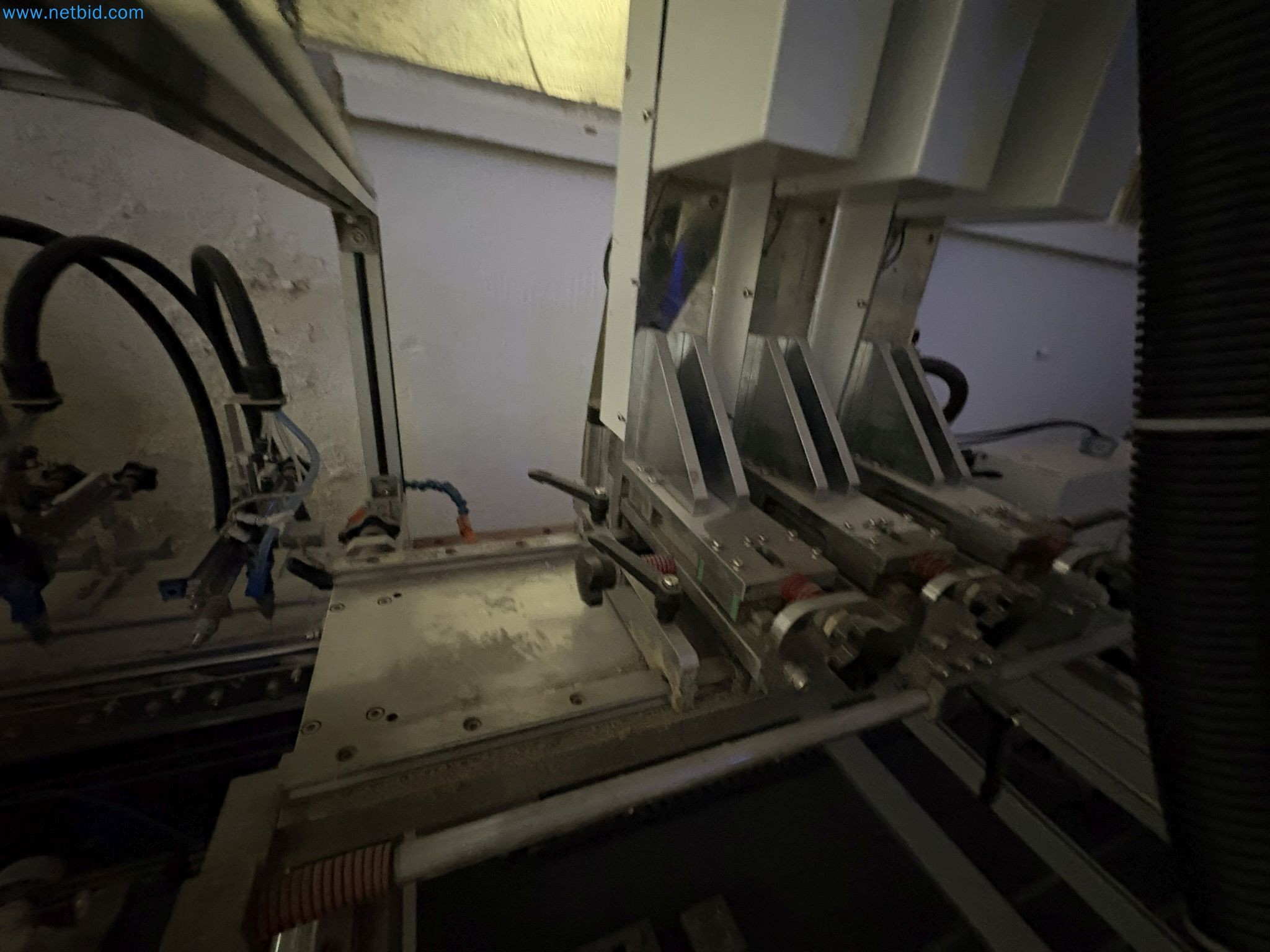 Subasta de insolvencia VALKARTON EMBALAŽNI SERVIS d.o.O - Máquinas, equipos y existencias para la producción de embalajes de cartón de lujo-48