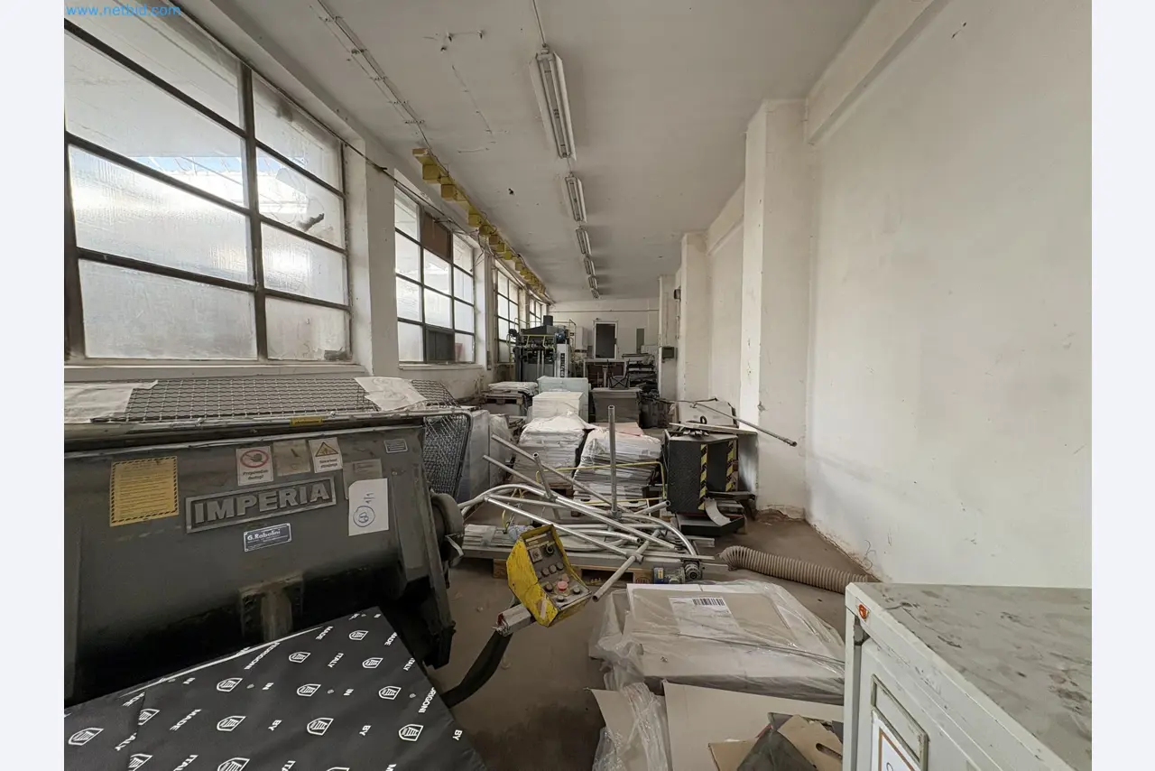 Subasta de insolvencia VALKARTON EMBALAŽNI SERVIS d.o.O - Máquinas, equipos y existencias para la producción de embalajes de cartón de lujo-90