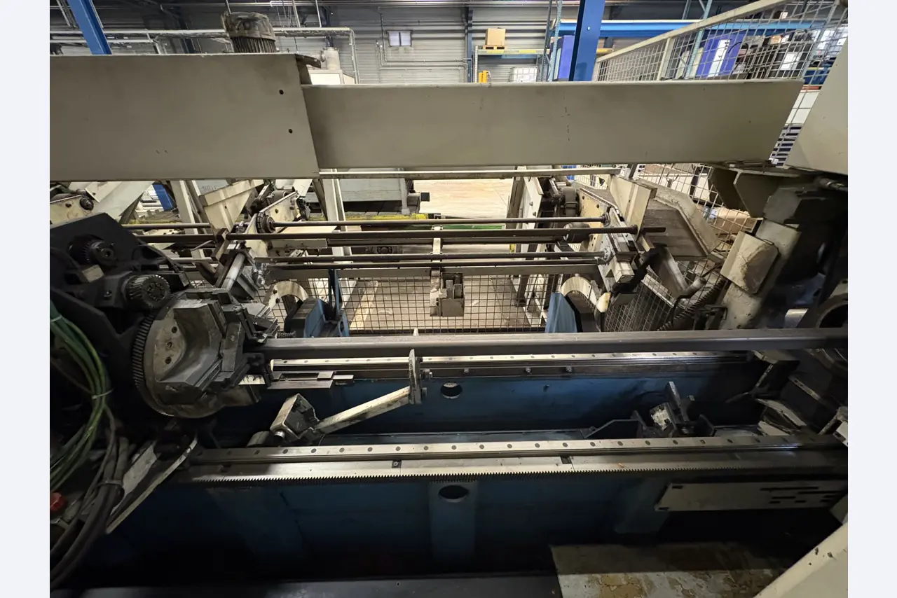 Stroji za lasersko brizganje cevi in brizganje-10