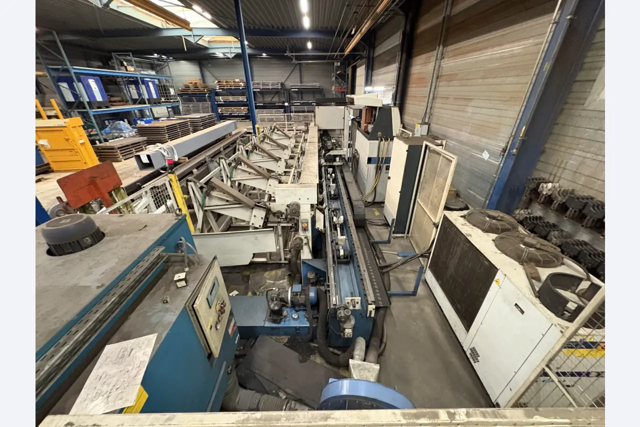 Stroji za lasersko brizganje cevi in brizganje-18