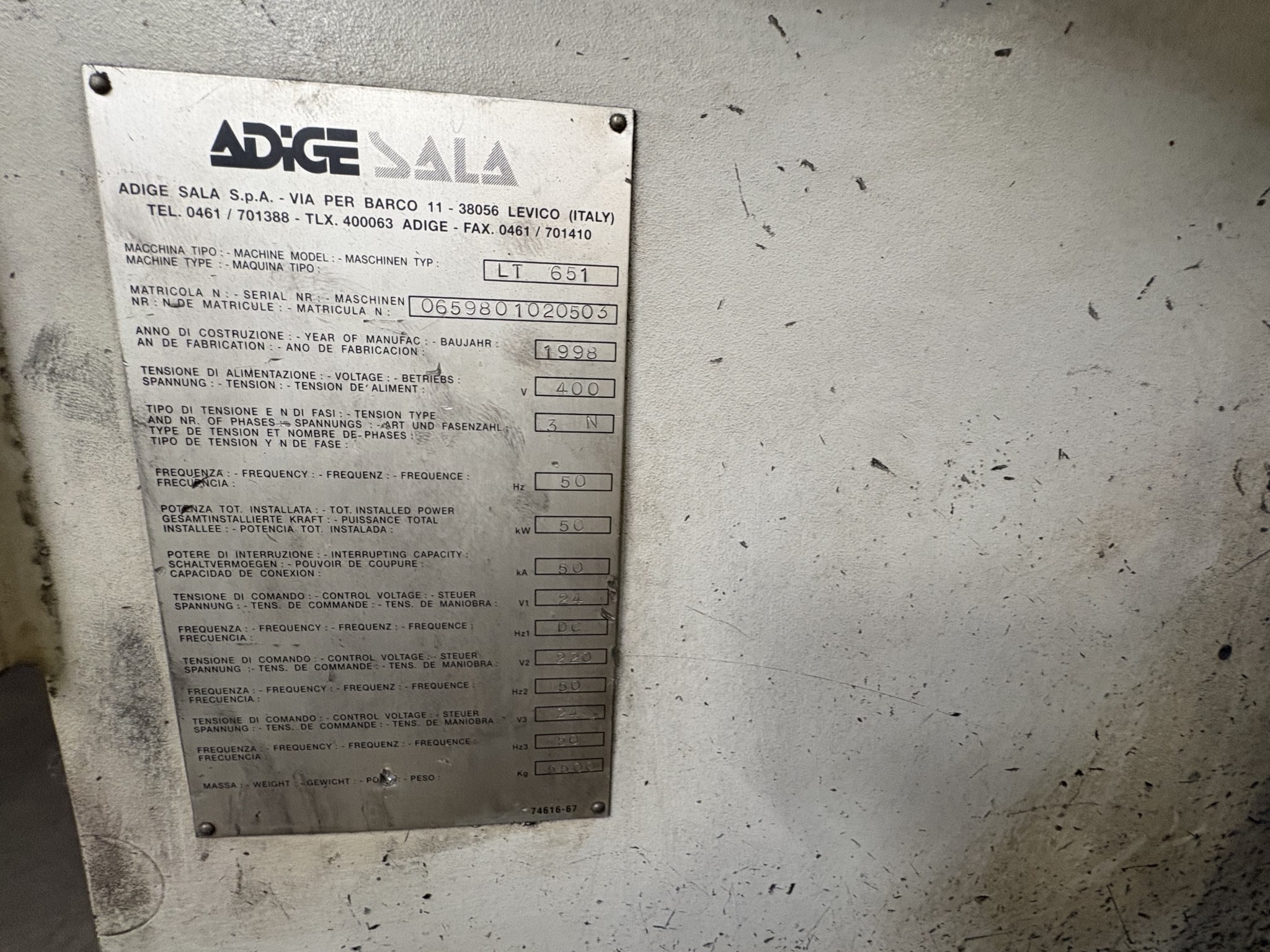 Stroji za lasersko brizganje cevi in brizganje-2