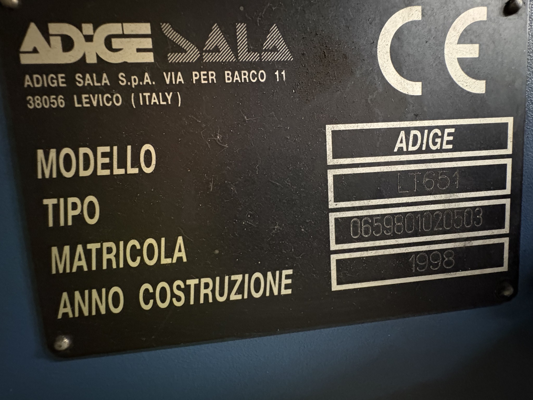 Stroji za lasersko brizganje cevi in brizganje-3