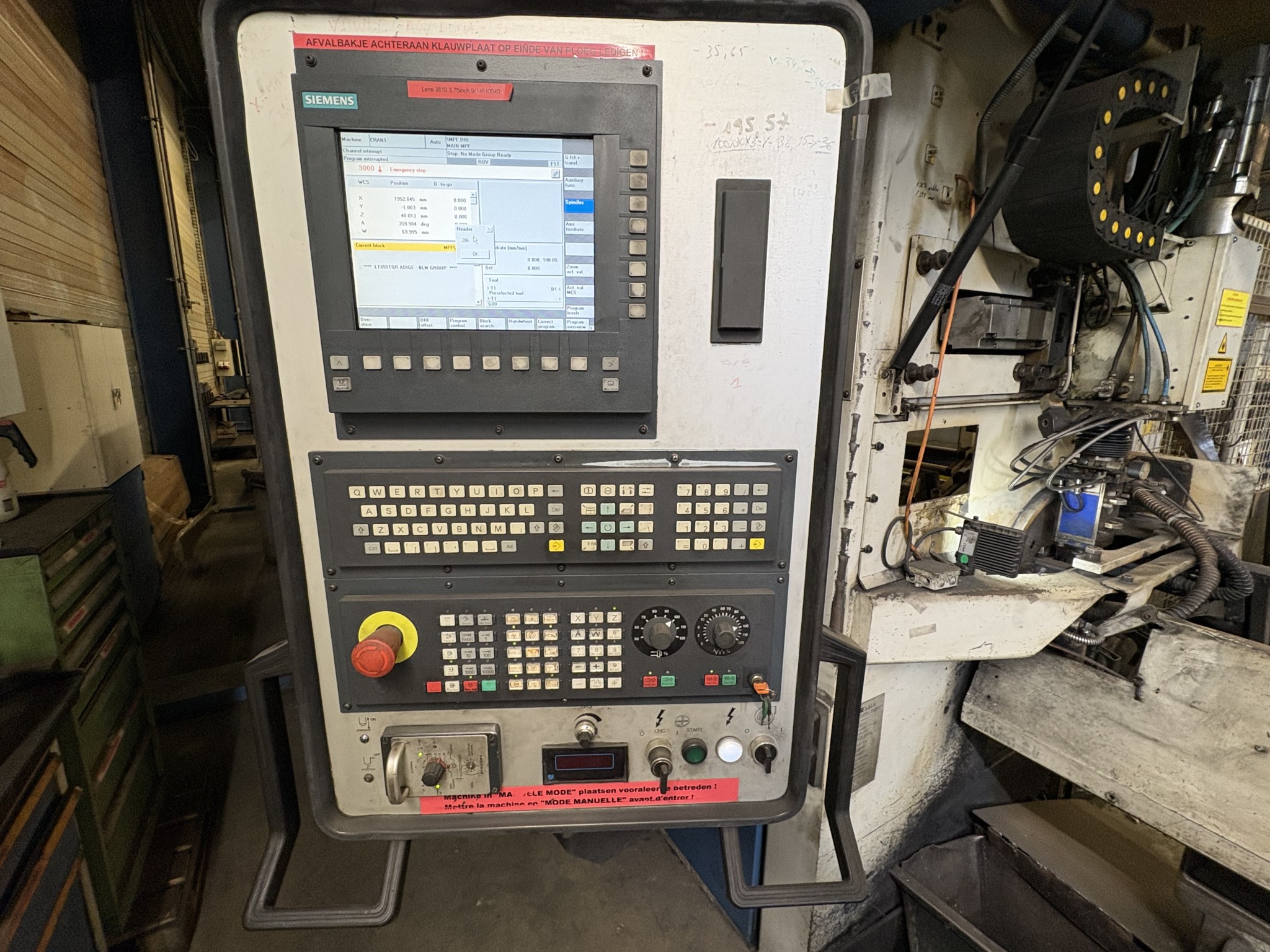 Stroji za lasersko brizganje cevi in brizganje-4