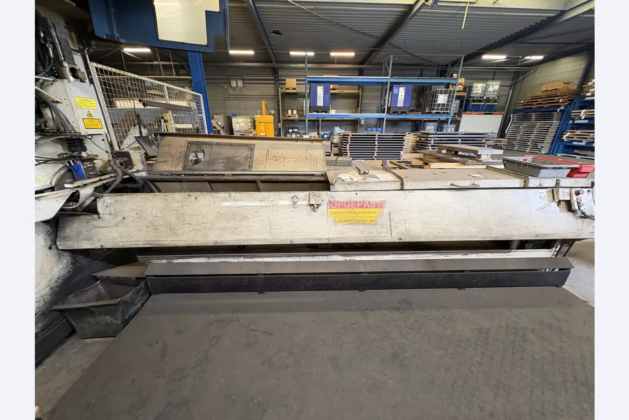 Stroji za lasersko brizganje cevi in brizganje-5