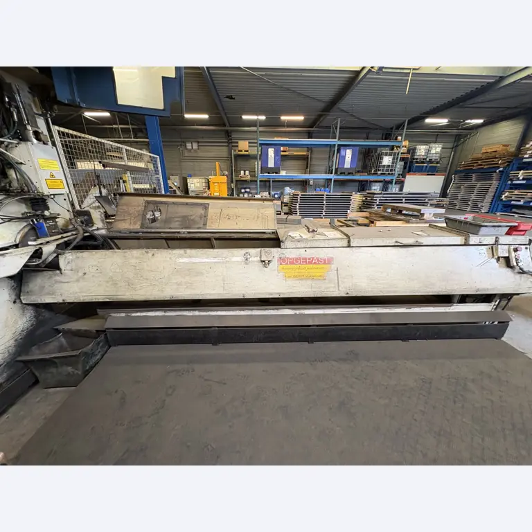 Stroji za lasersko brizganje cevi in brizganje-5