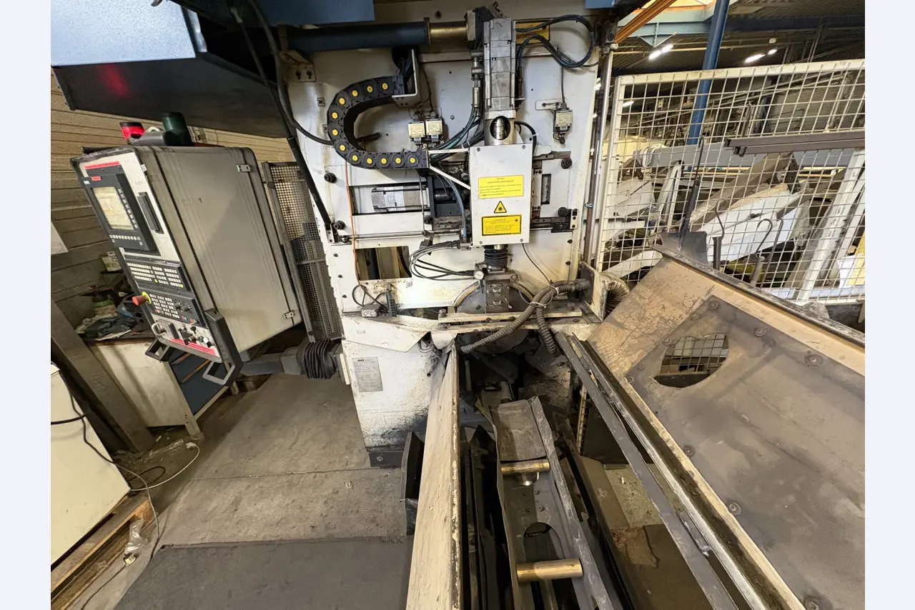 Stroji za lasersko brizganje cevi in brizganje-6