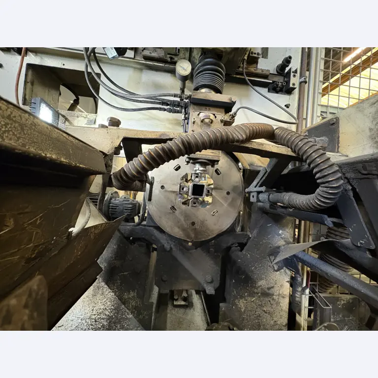 Stroji za lasersko brizganje cevi in brizganje-7