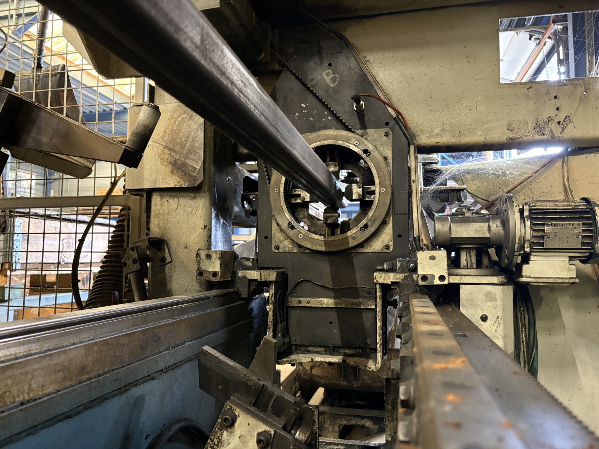 Stroji za lasersko brizganje cevi in brizganje-8