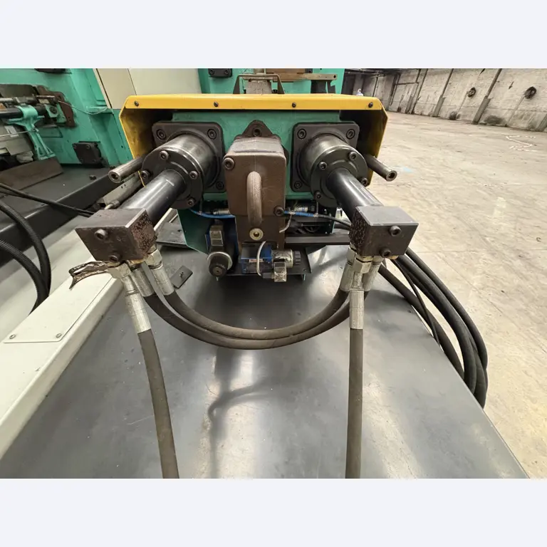 Maszyny do formowania laserowego i wtryskowego rur-14