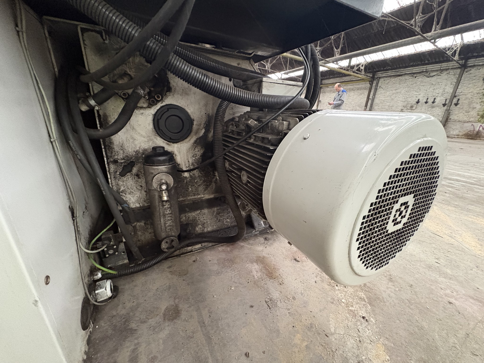 Maszyny do formowania laserowego i wtryskowego rur-8