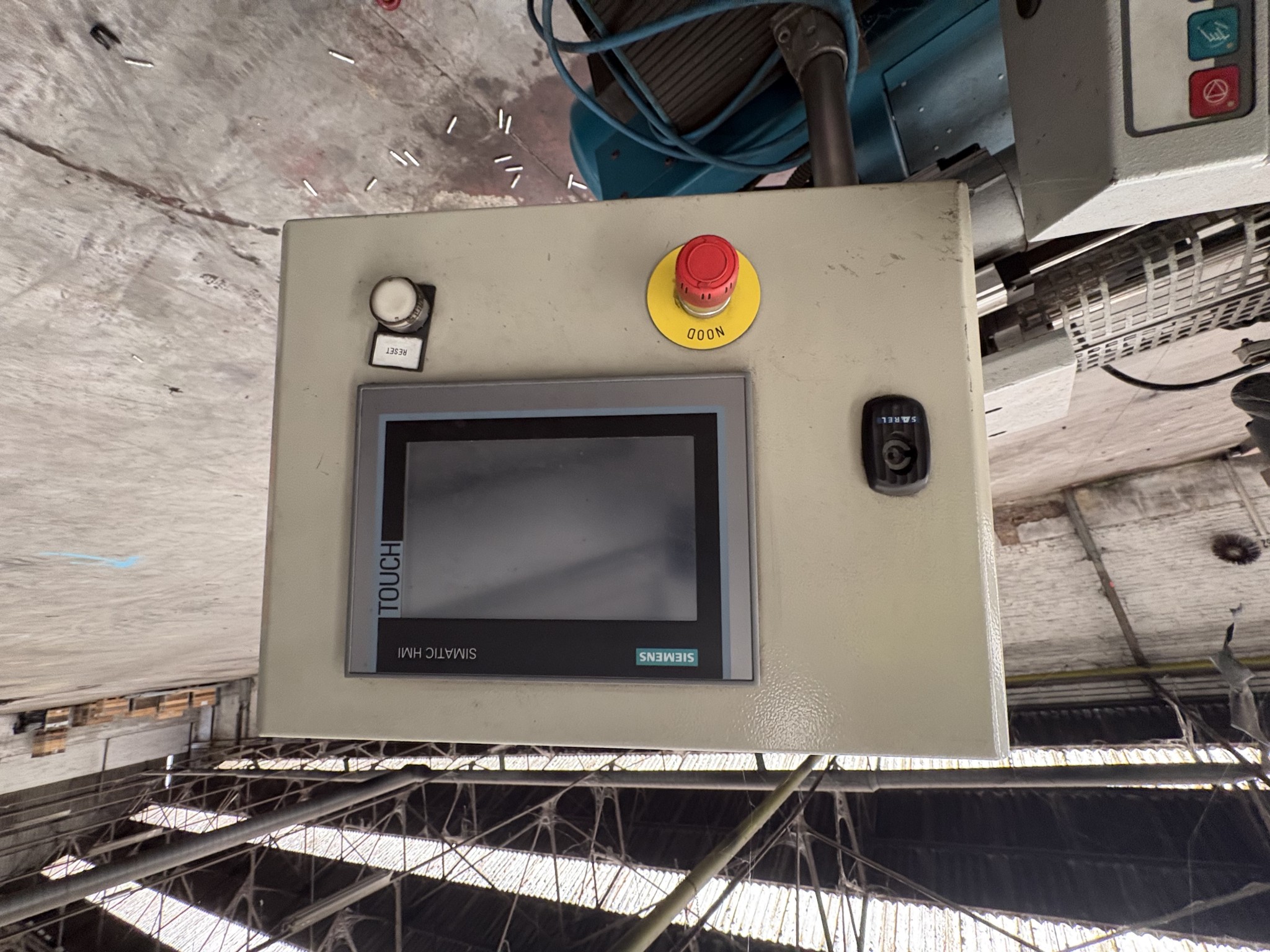 Maszyny do formowania laserowego i wtryskowego rur-5