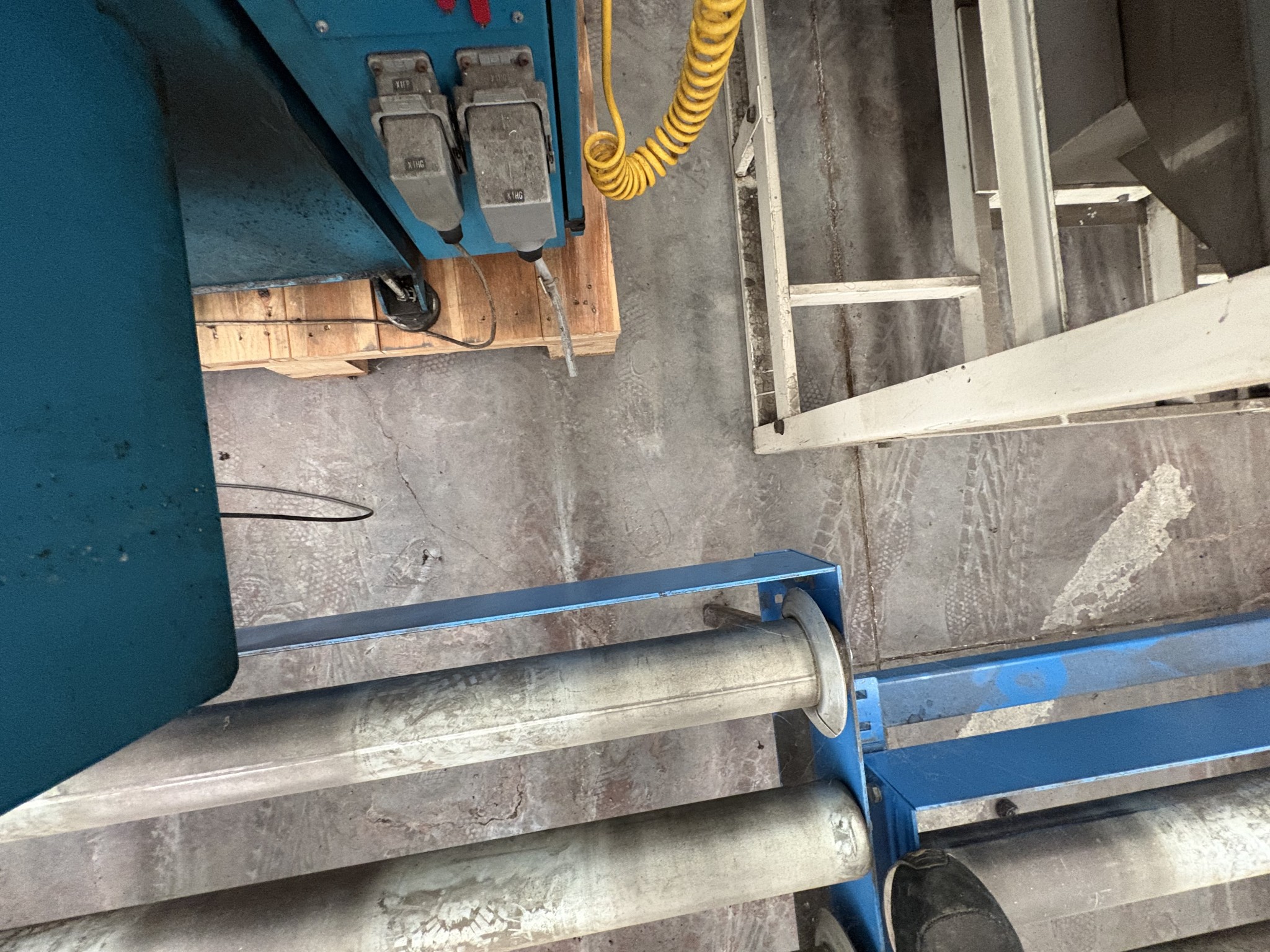 Maszyny do formowania laserowego i wtryskowego rur-6