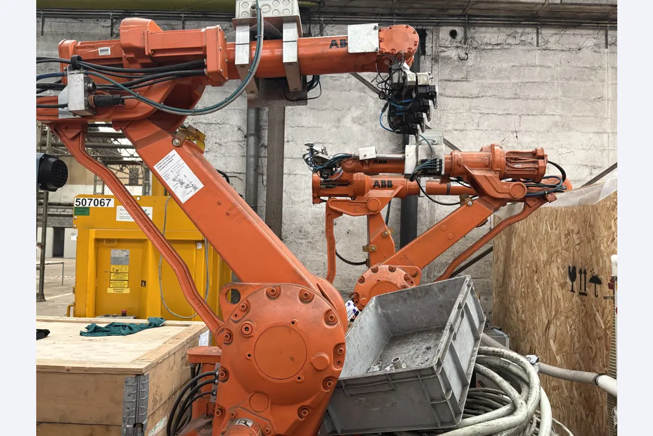 Stroji za lasersko brizganje cevi in brizganje-1