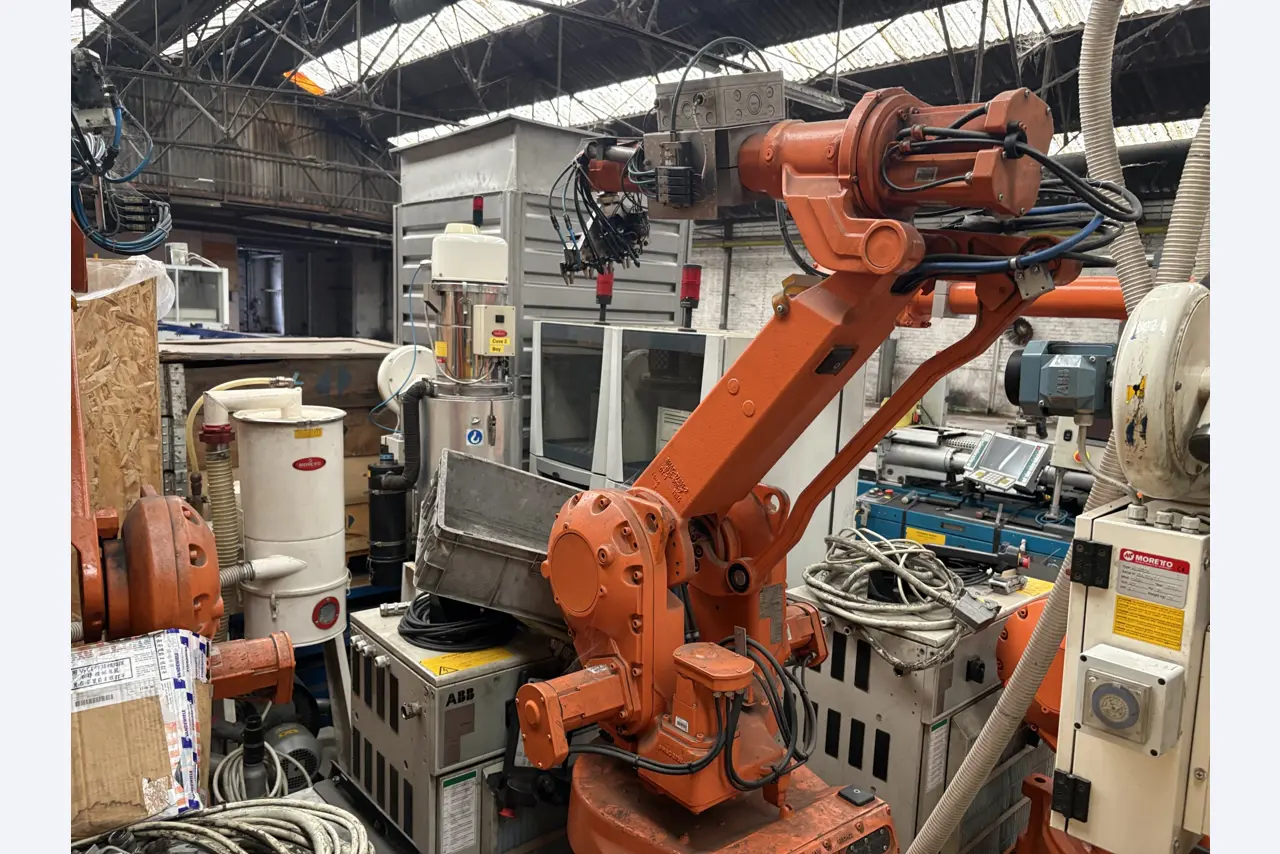 Stroji za lasersko brizganje cevi in brizganje-3