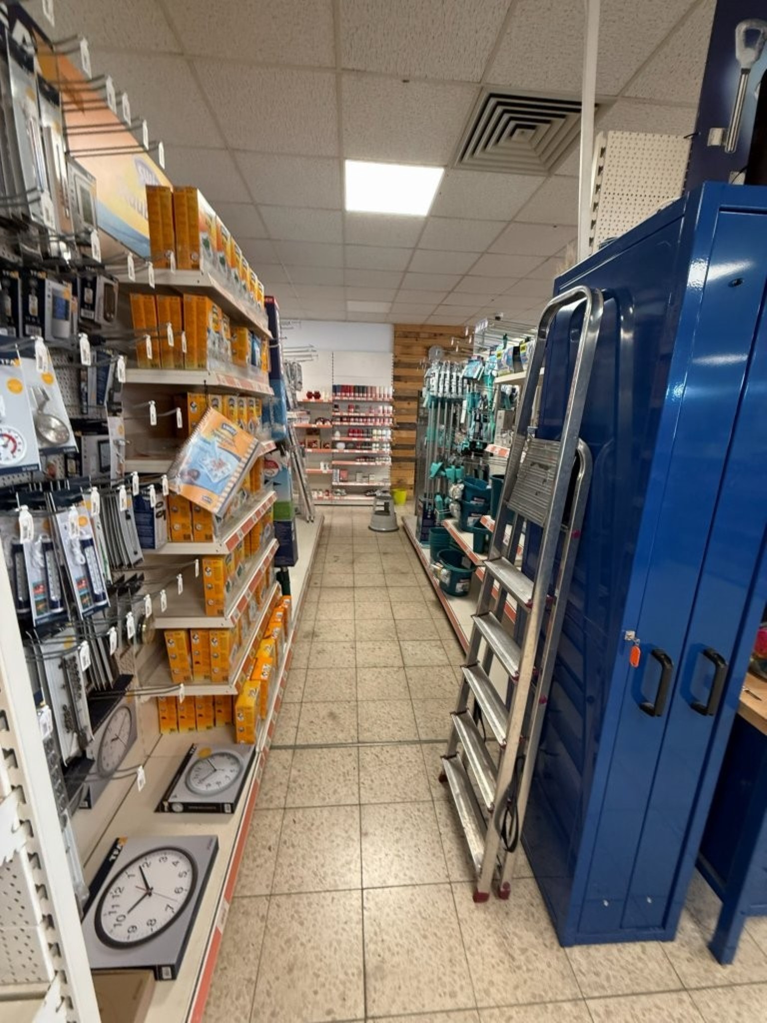 Sale of inventories of Haas Bau- und Heimwerkermarkt GmbH-21